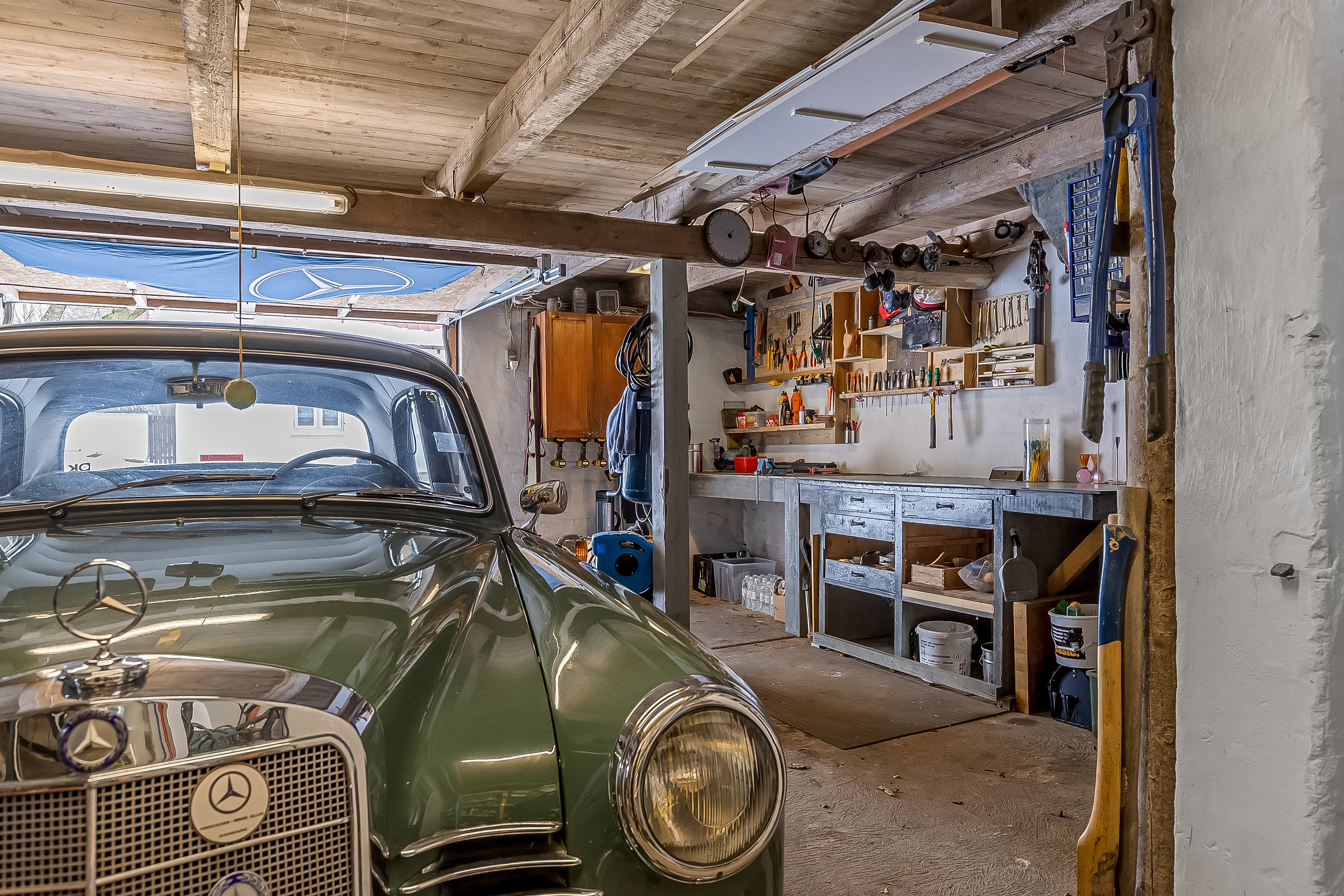 Fremhævet garage billede i fuldskærmstilstand. Billede af Gl Højenvej 105, 7100 Vejle