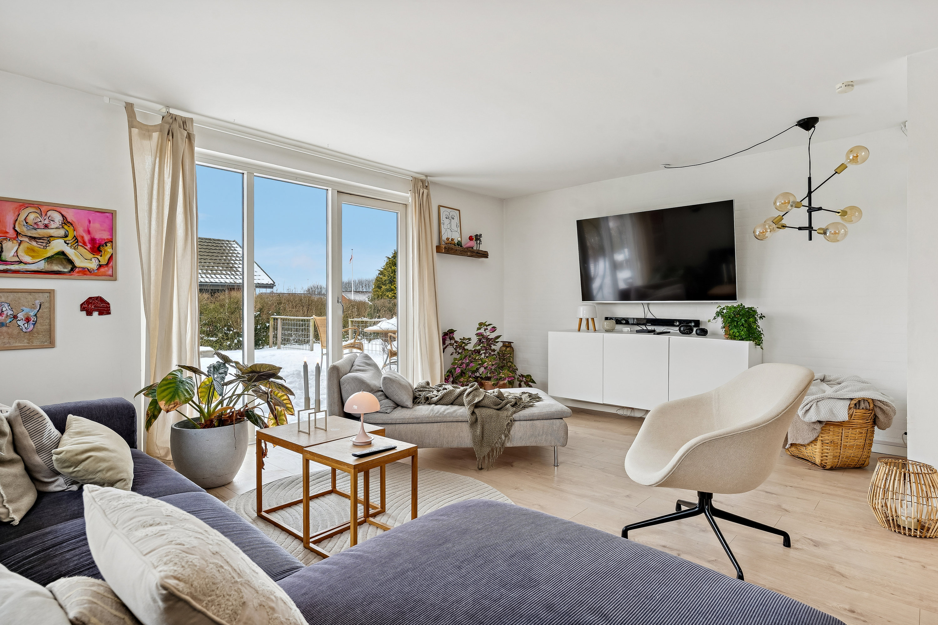 Fremhævet stue billede i fuldskærmstilstand. Billede af Fasanvej 12, 8723 Løsning