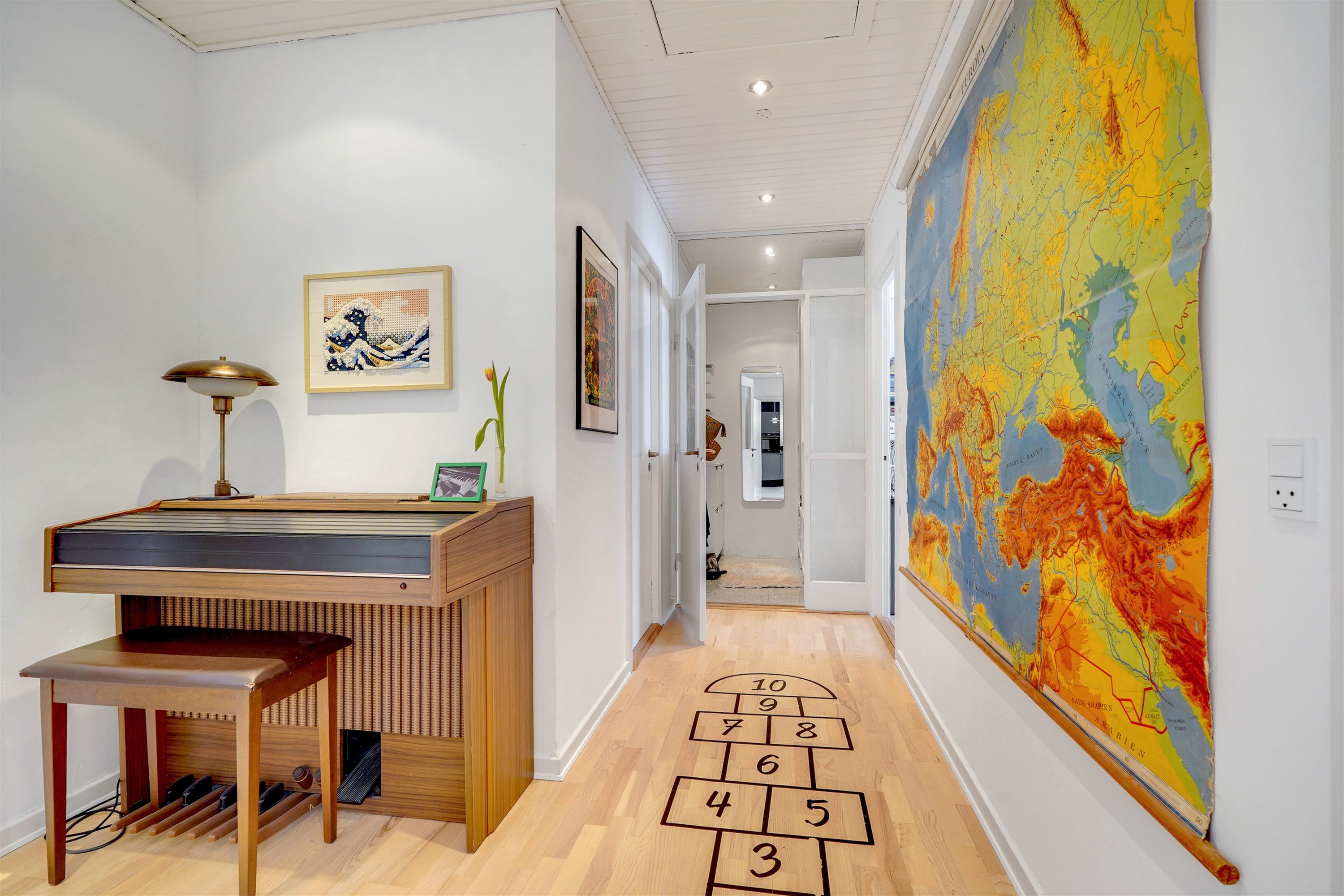 Fremhævet gang billede i fuldskærmstilstand. Billede af Skovparken 410, 7190 Billund