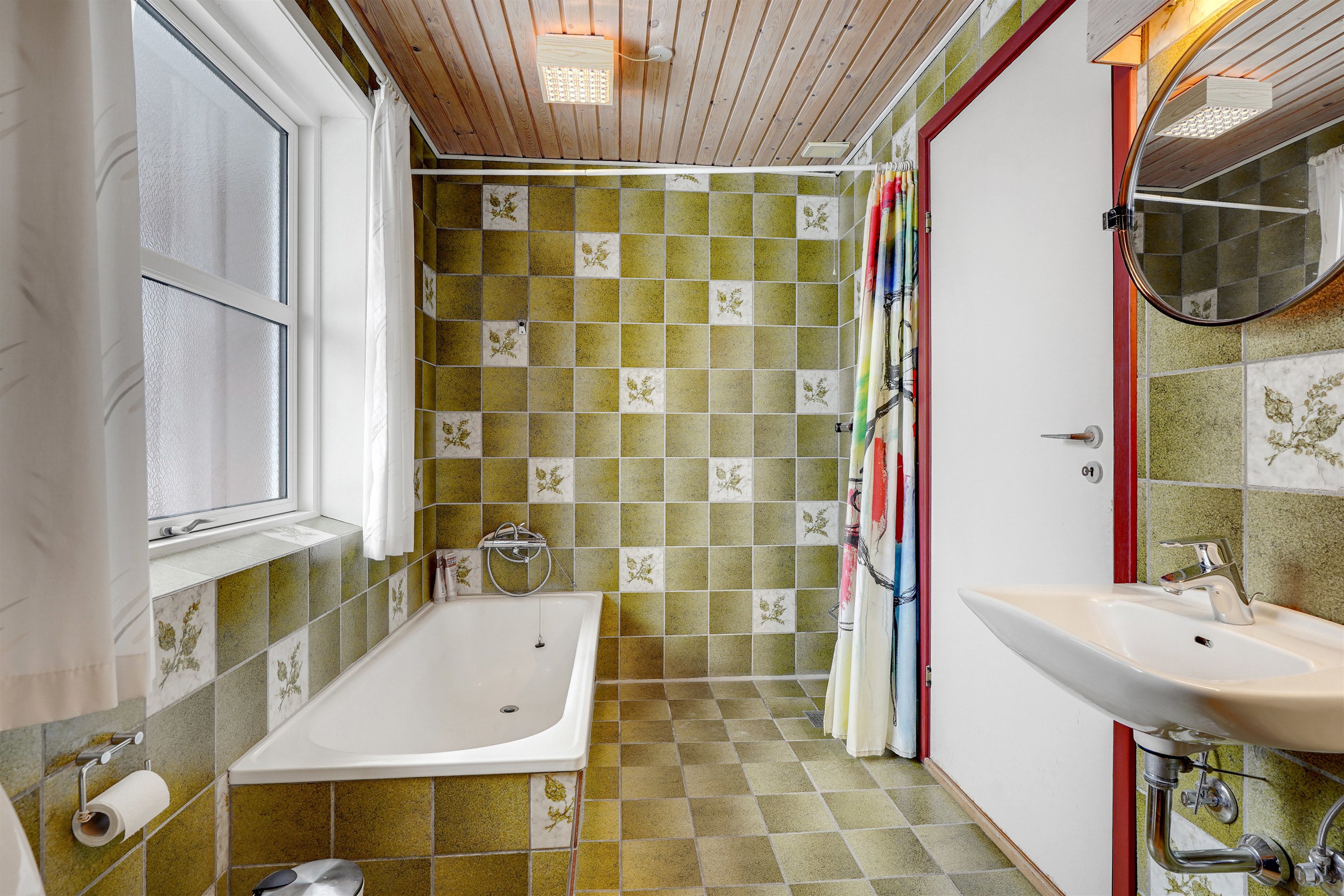 Fremhævet badeværelse billede i fuldskærmstilstand. Billede af Sønderkær 214, 7190 Billund