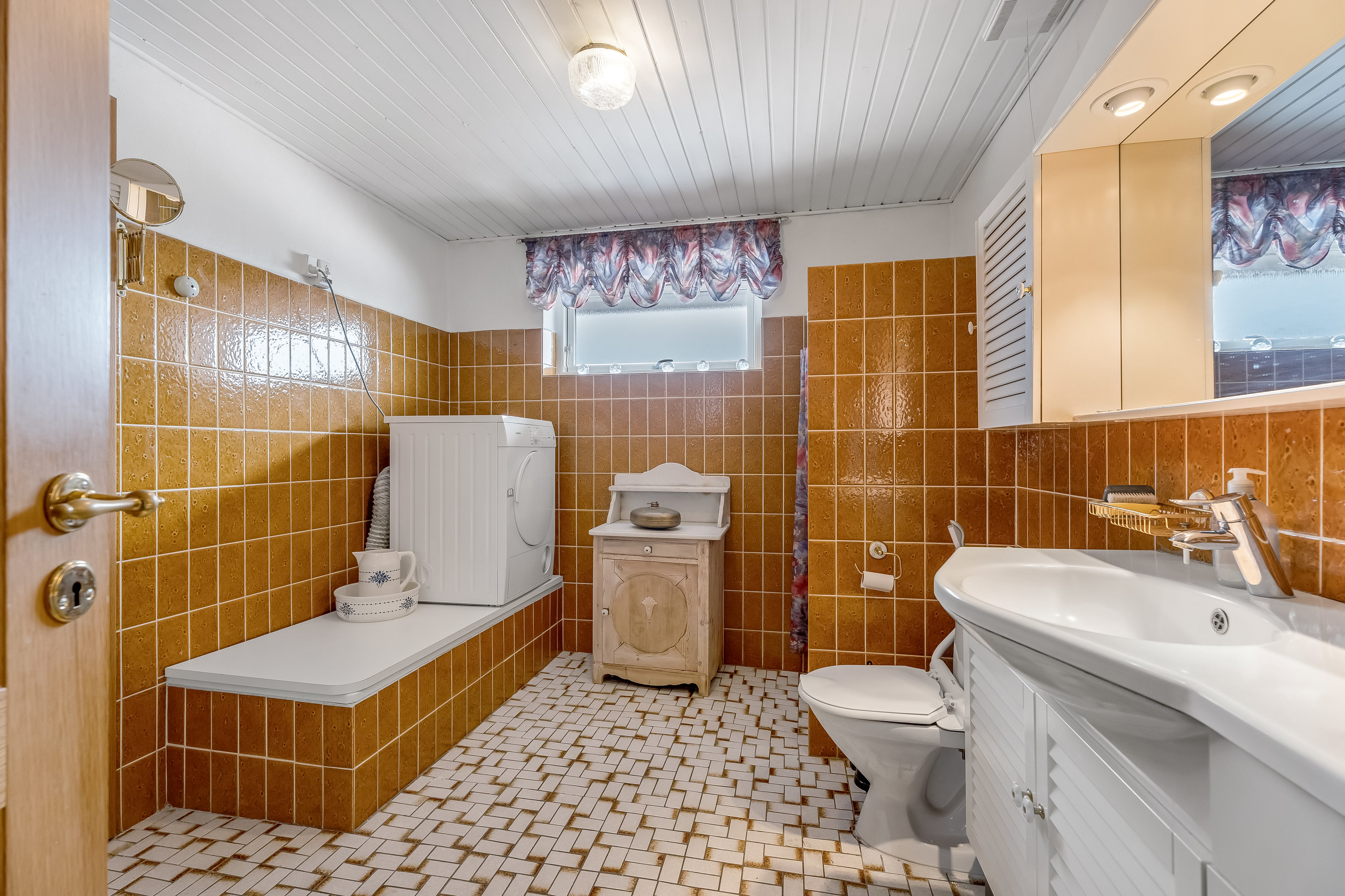 Fremhævet badeværelse billede i fuldskærmstilstand. Billede af Amalievænget 20, 4900 Nakskov