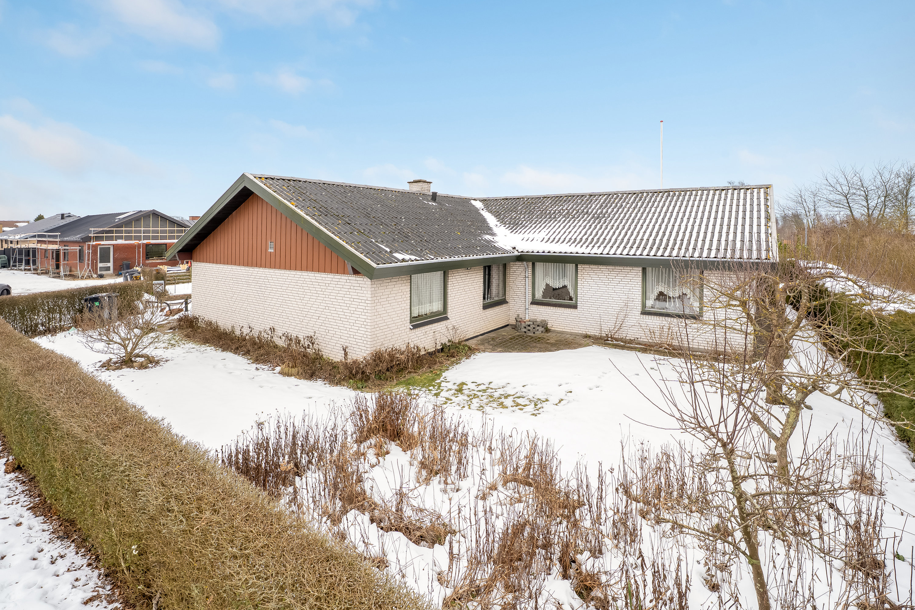 Fremhævet mastefoto billede i fuldskærmstilstand. Billede af Amalievænget 20, 4900 Nakskov