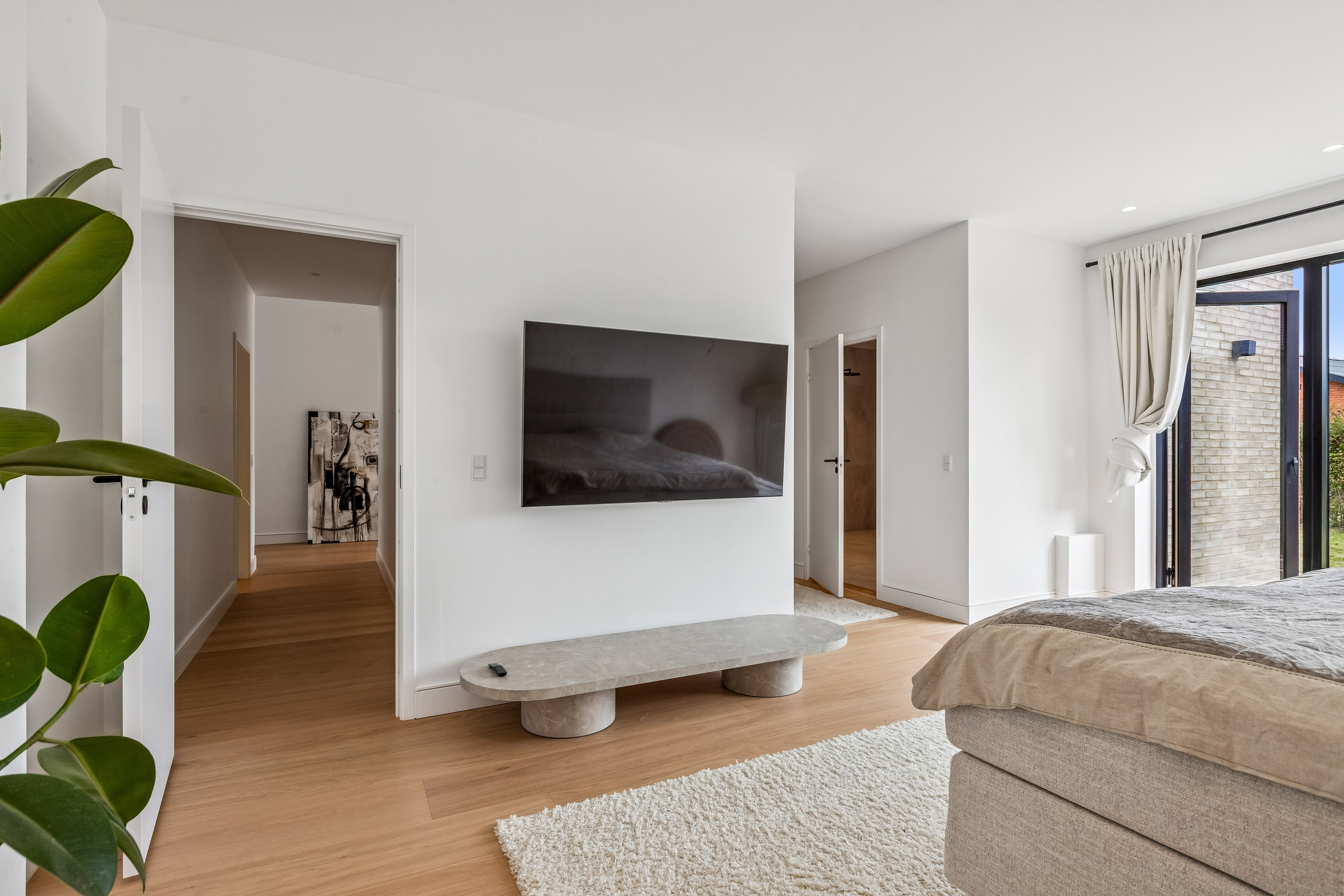 Fremhævet værelse billede i fuldskærmstilstand. Billede af Jerslev Alle 39, 2770 Kastrup