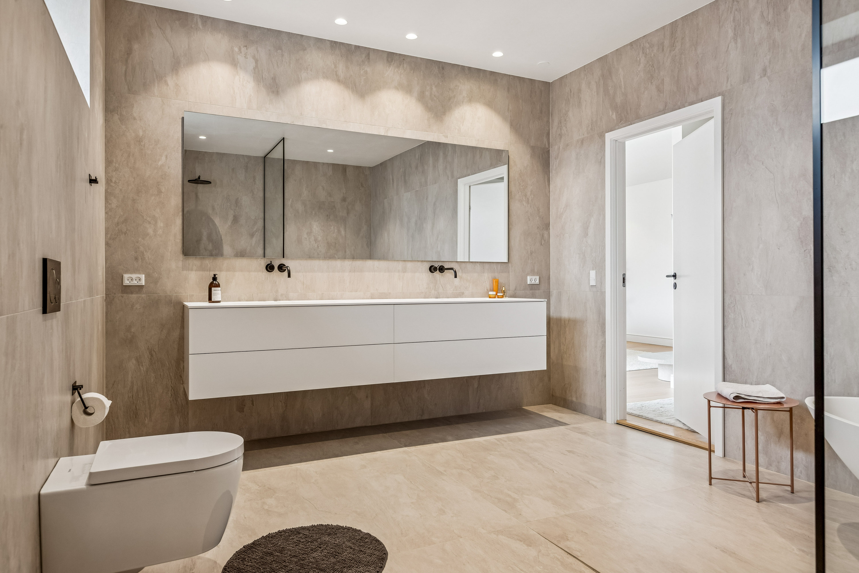 Fremhævet badeværelse billede i fuldskærmstilstand. Billede af Jerslev Alle 39, 2770 Kastrup