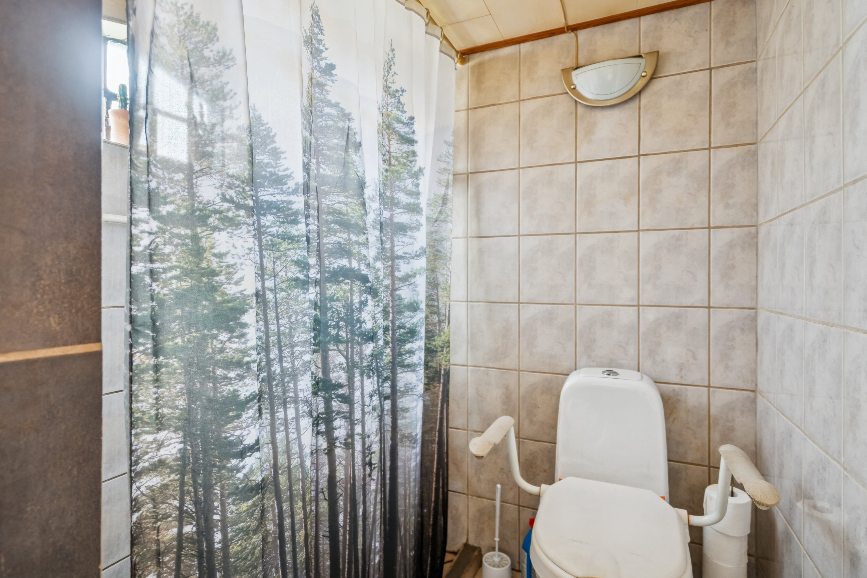 Fremhævet badeværelse billede i fuldskærmstilstand. Billede af Gammel Østerbyvej 6, Østerby, 9940 Læsø