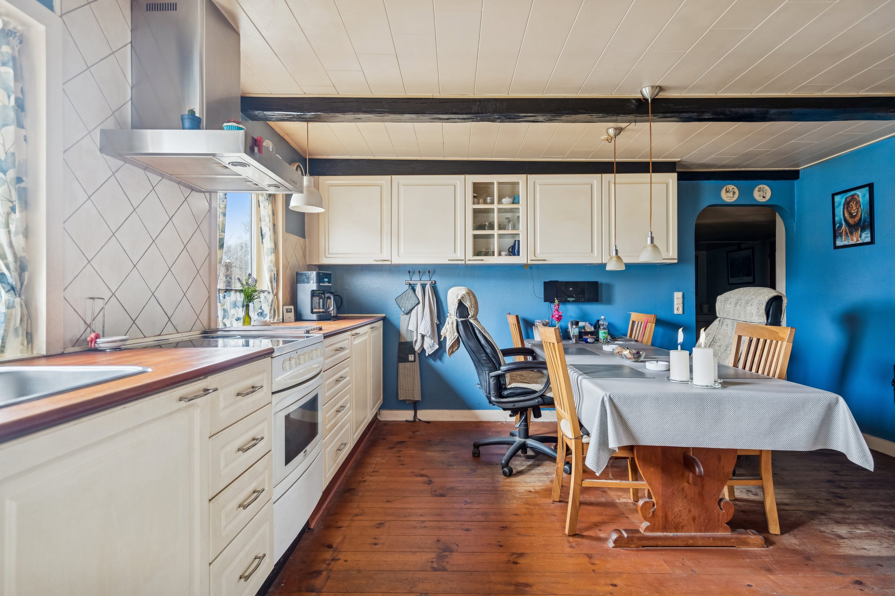 Fremhævet køkken billede i fuldskærmstilstand. Billede af Gammel Østerbyvej 6, Østerby, 9940 Læsø