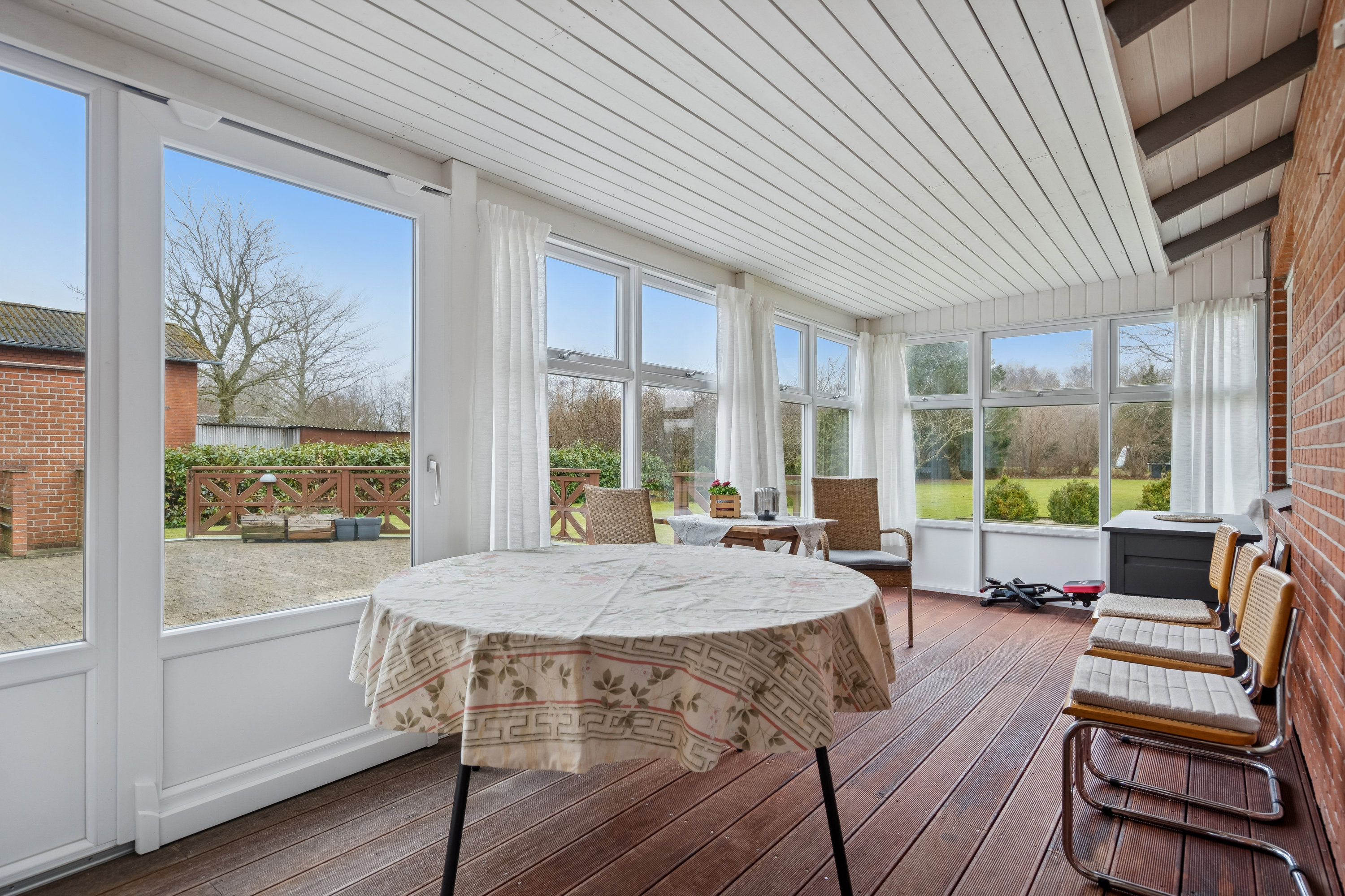 Fremhævet udestue billede i fuldskærmstilstand. Billede af Kromarksvej 7, Byrum, 9940 Læsø