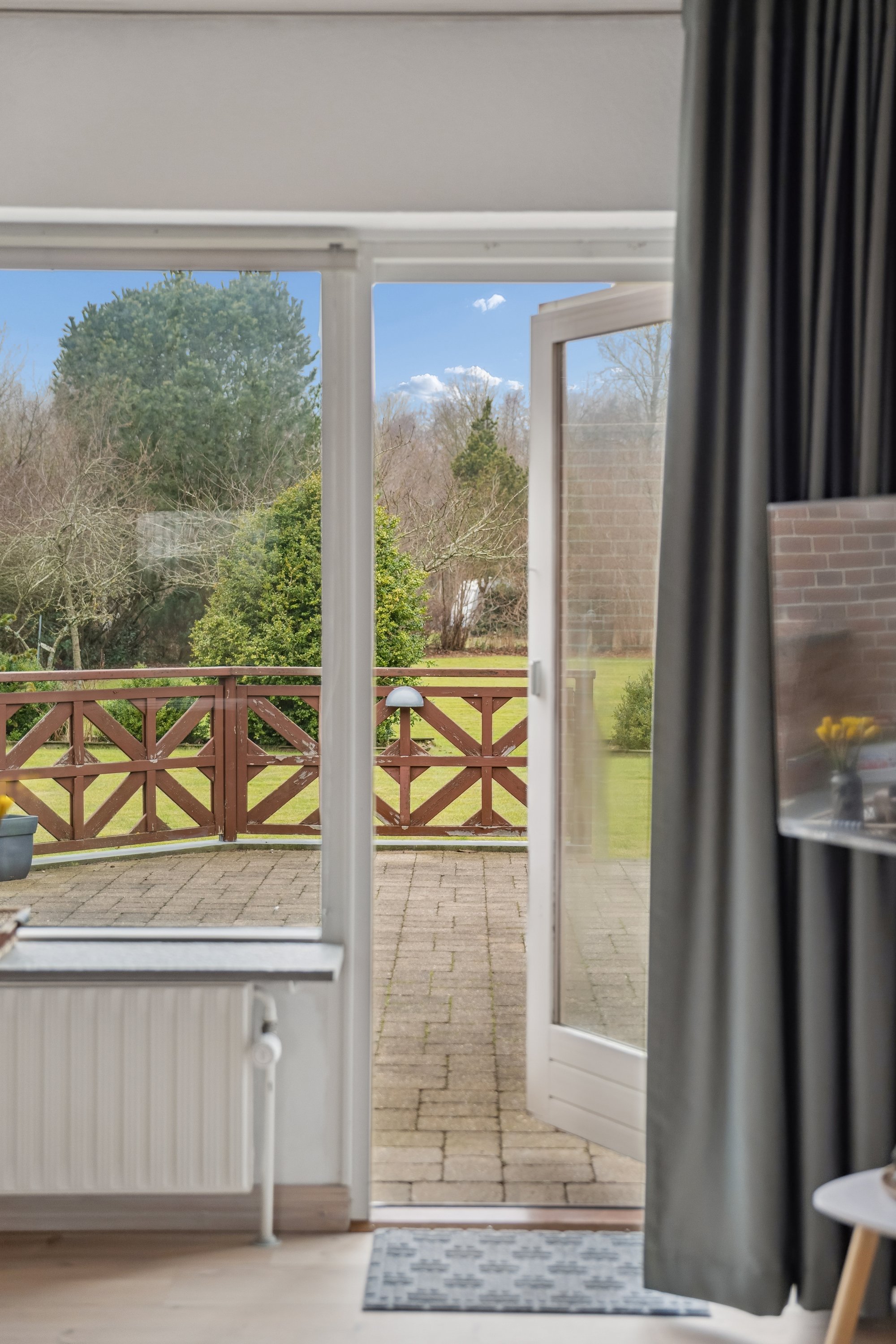 Fremhævet terrasse billede i fuldskærmstilstand. Billede af Kromarksvej 7, Byrum, 9940 Læsø