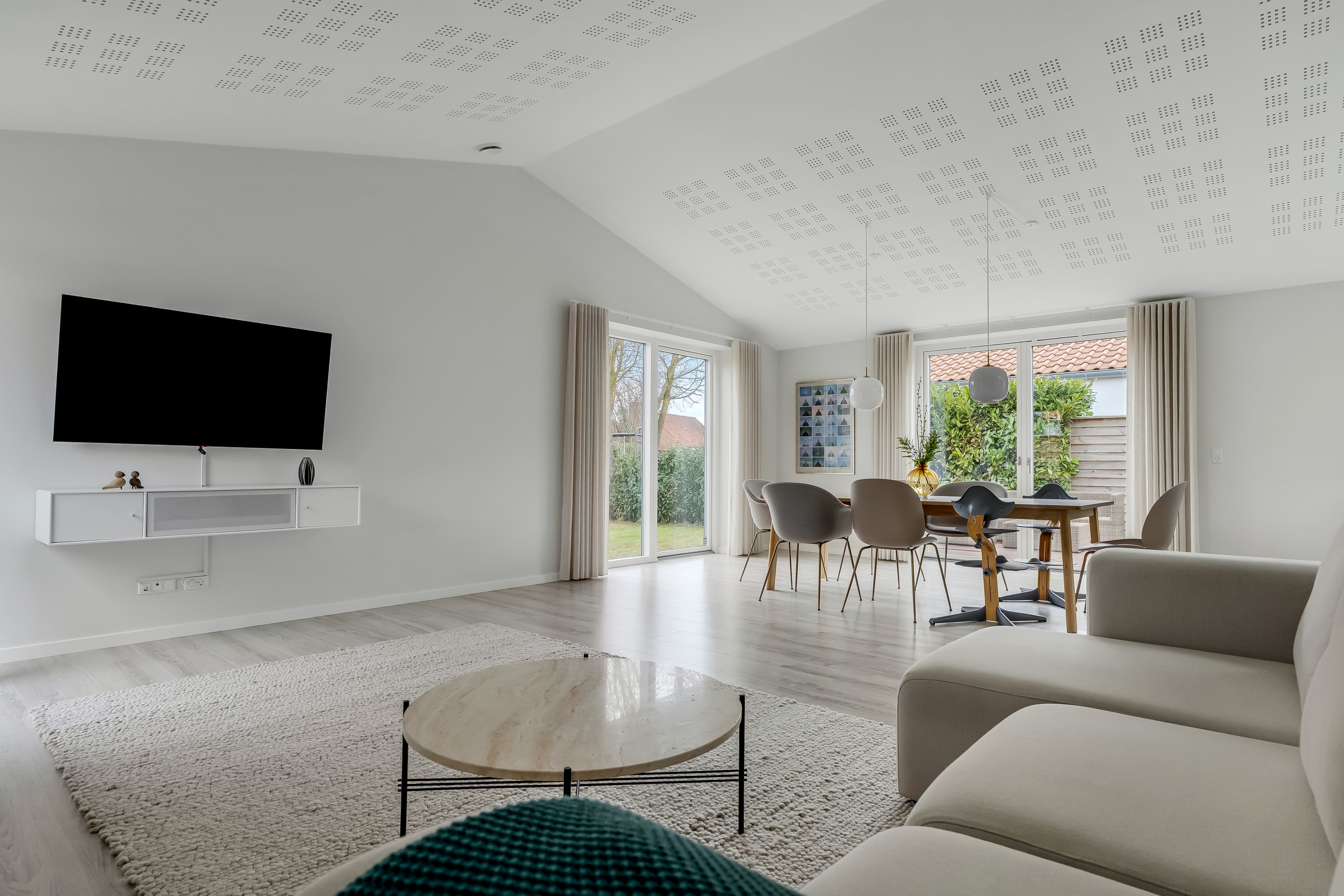 Fremhævet stue billede i fuldskærmstilstand. Billede af Kongestien 66, 2830 Virum