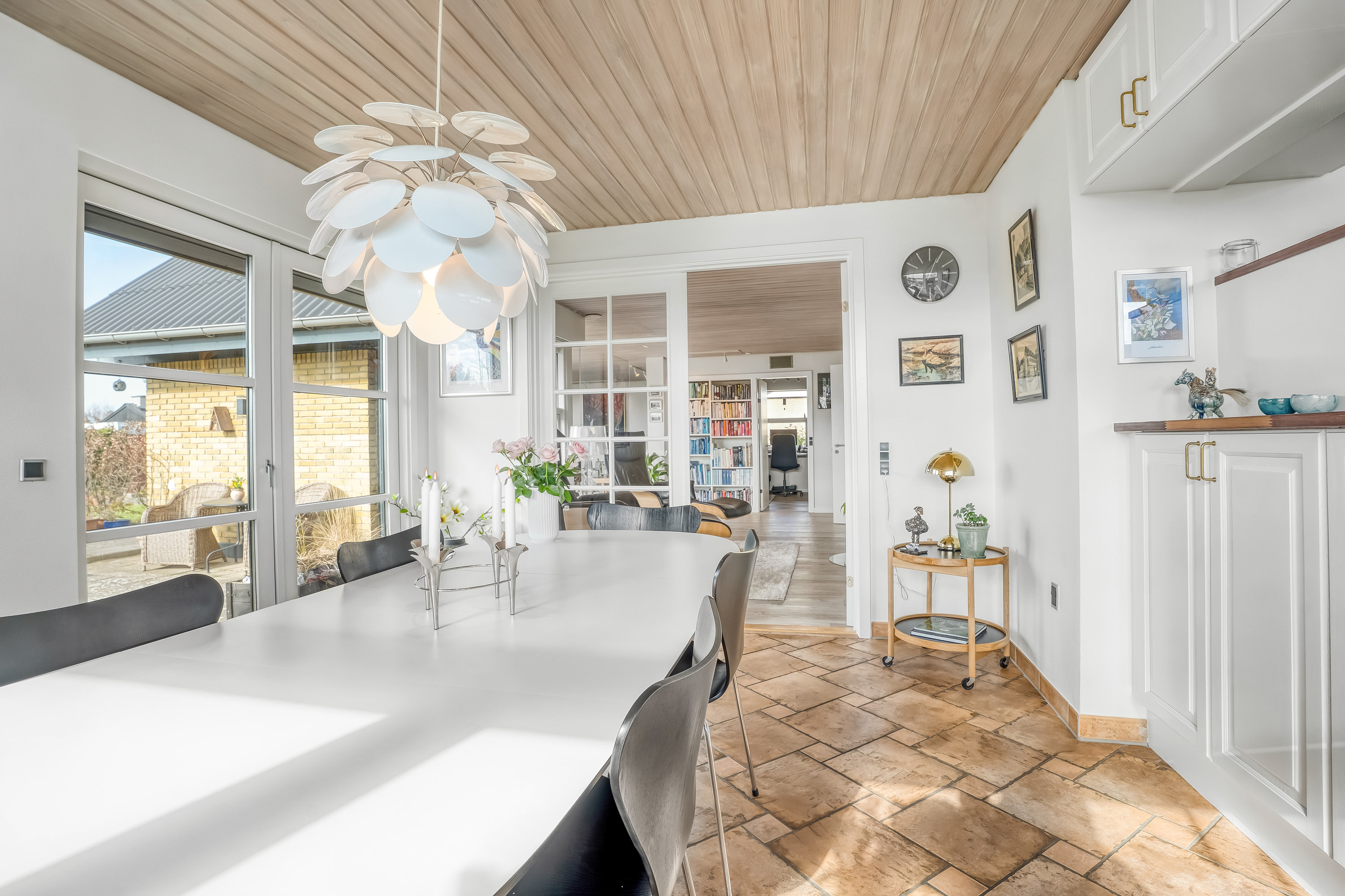 Fremhævet køkken alrum billede i fuldskærmstilstand. Billede af Fyrrevænget 11, Sundby, 4800 Nykøbing F