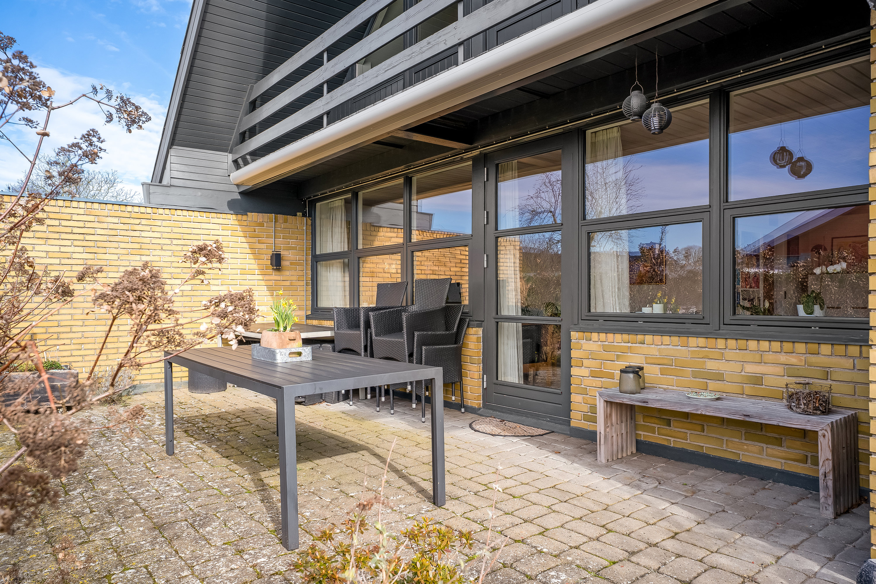 Fremhævet terrasse billede i fuldskærmstilstand. Billede af Fyrrevænget 11, Sundby, 4800 Nykøbing F