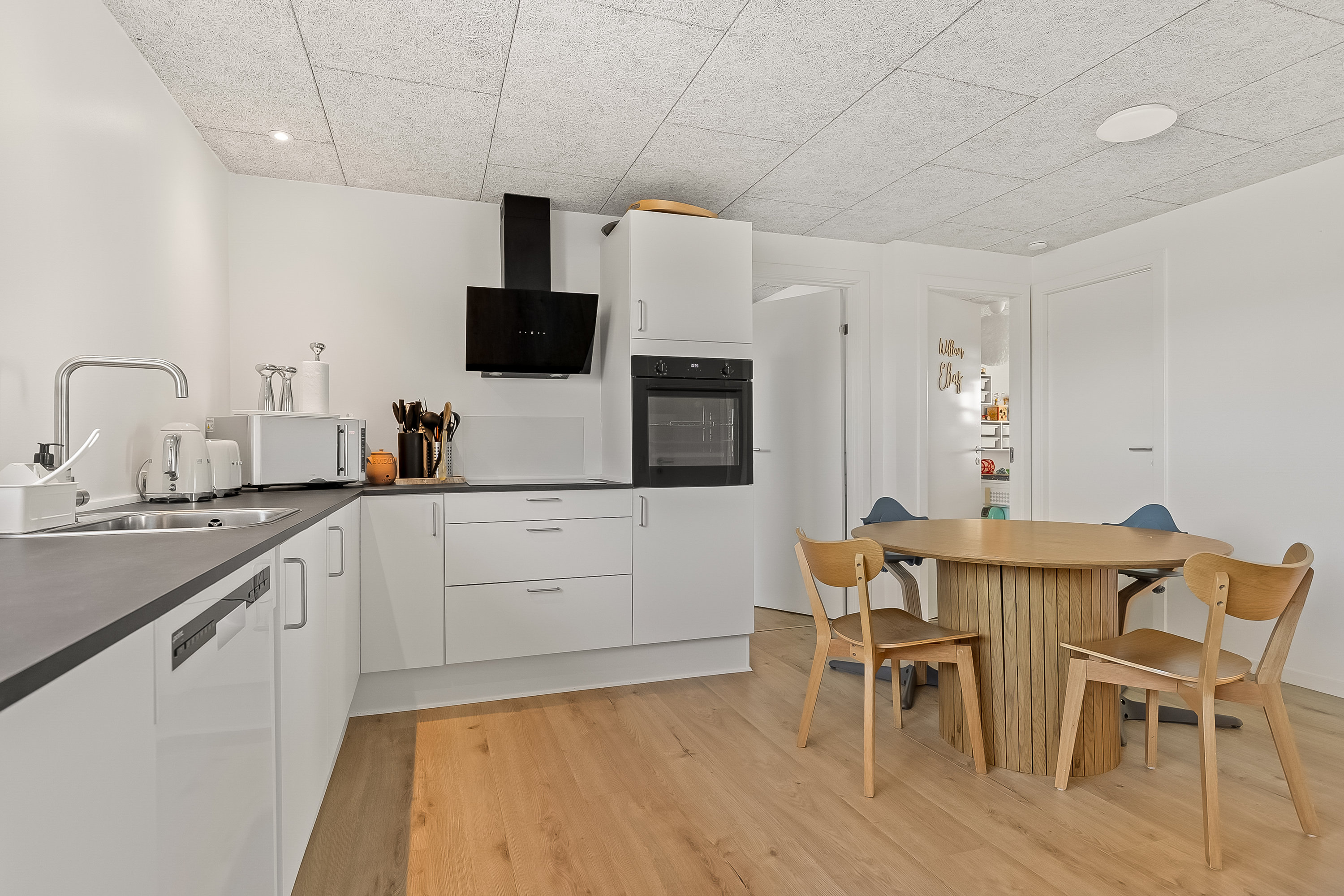Rækkehus: Køkken alrum på Brændekildevænget 18, 7000 Fredericia