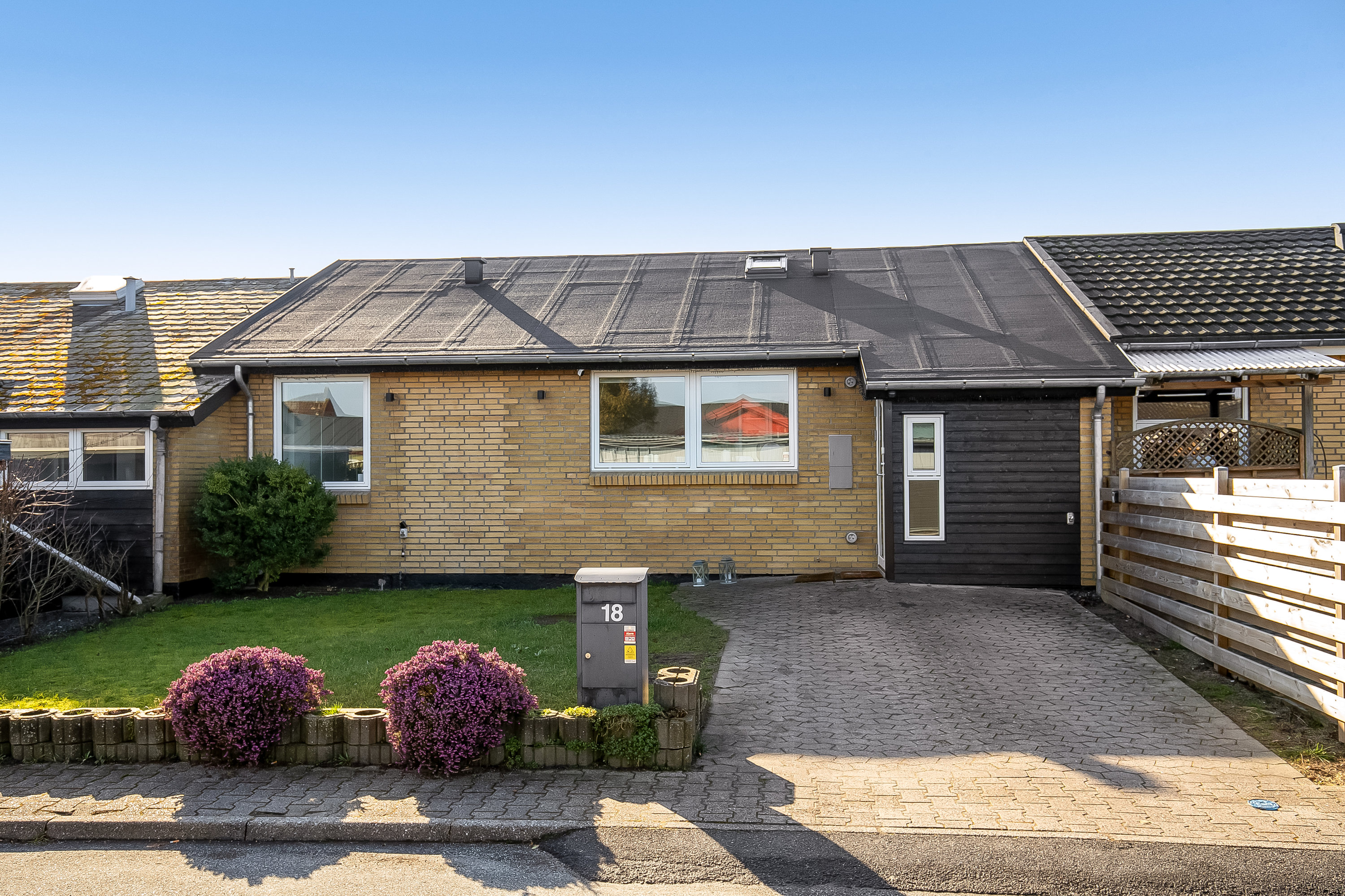 Fremhævet ejendommen billede i fuldskærmstilstand. Billede af Brændekildevænget 18, 7000 Fredericia