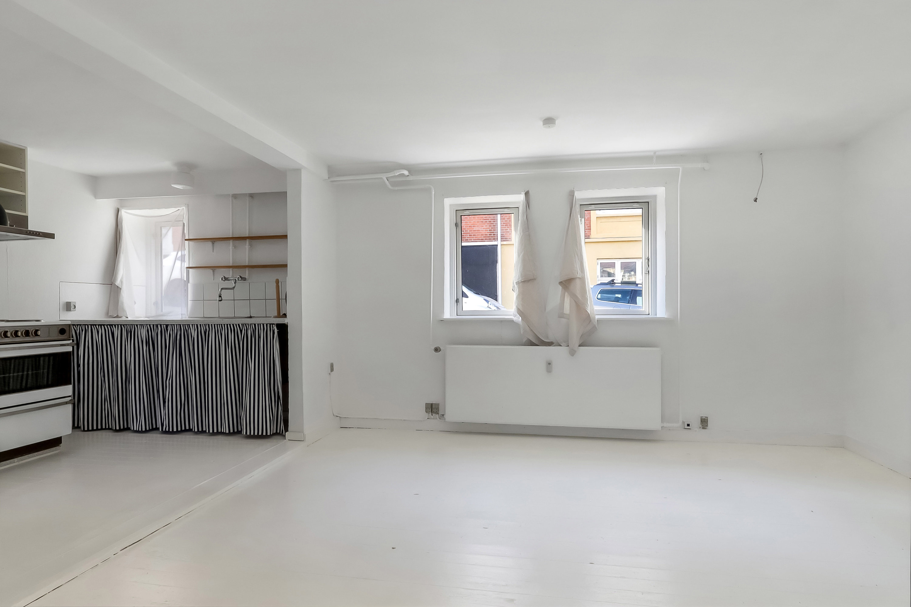 Fremhævet køkken billede i fuldskærmstilstand. Billede af Pjentemøllestræde 8, 5700 Svendborg