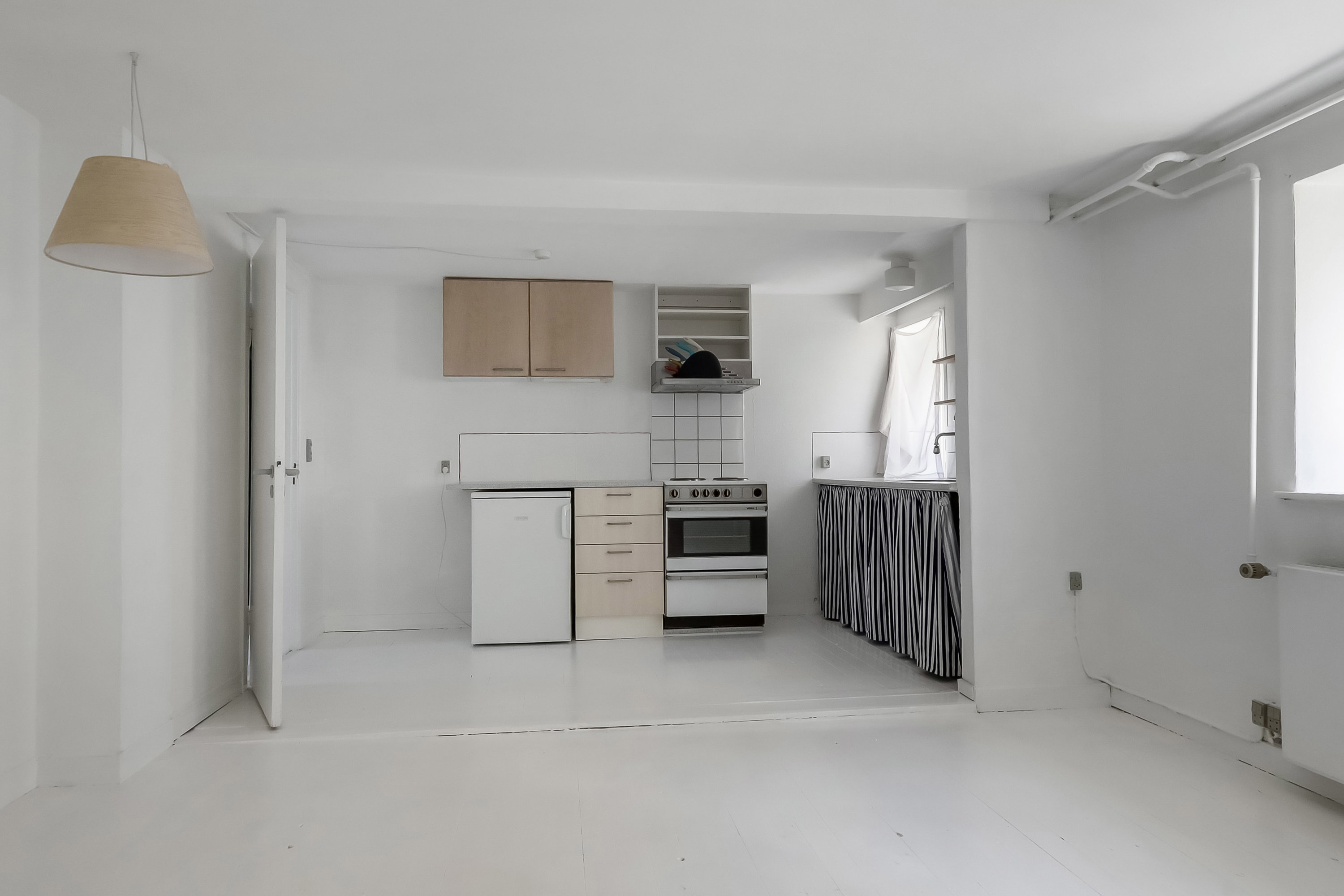 Fremhævet køkken billede i fuldskærmstilstand. Billede af Pjentemøllestræde 8, 5700 Svendborg