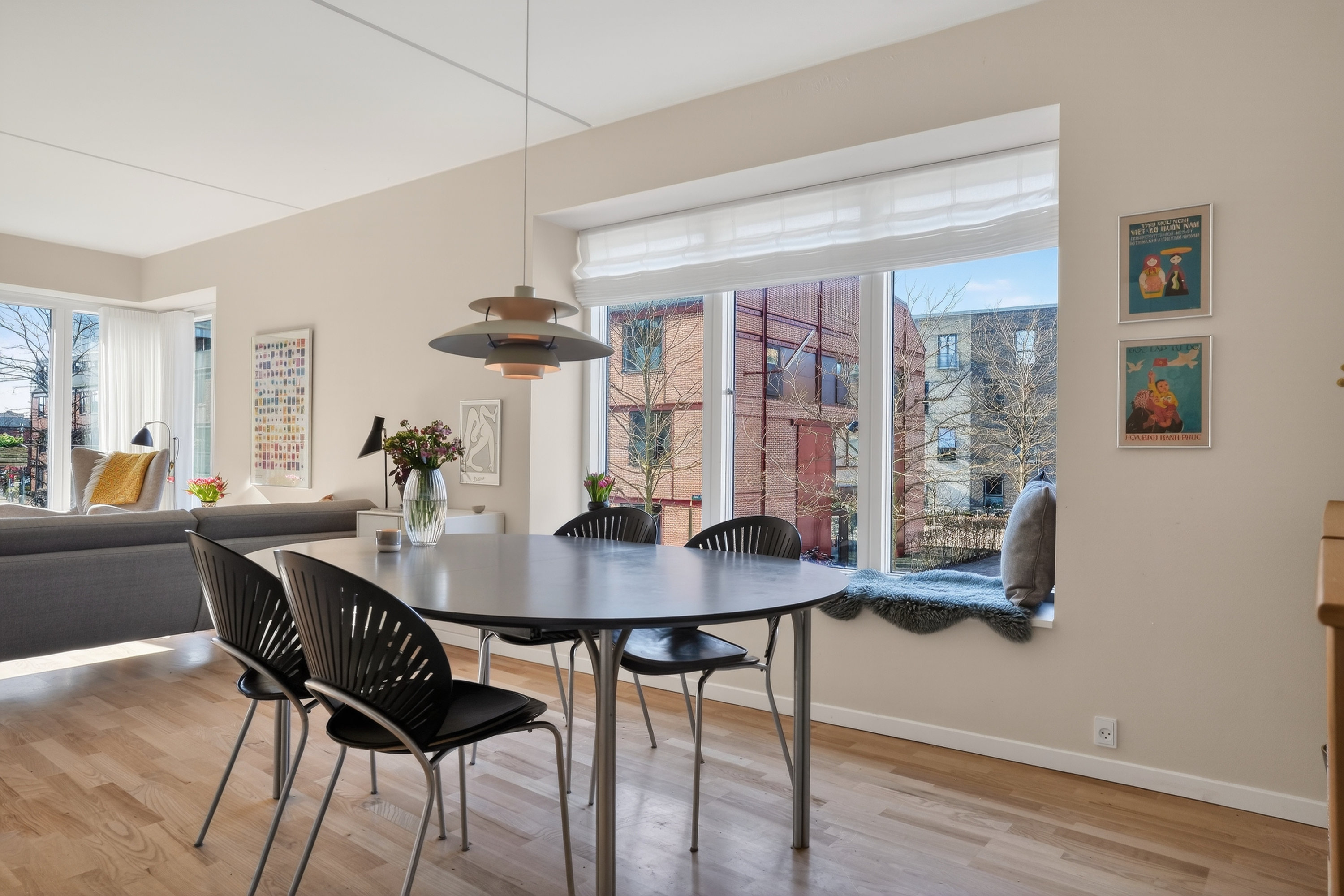 Fremhævet spisestue billede i fuldskærmstilstand. Billede af Tove Maës Vej 2, 1. th., 2500 Valby