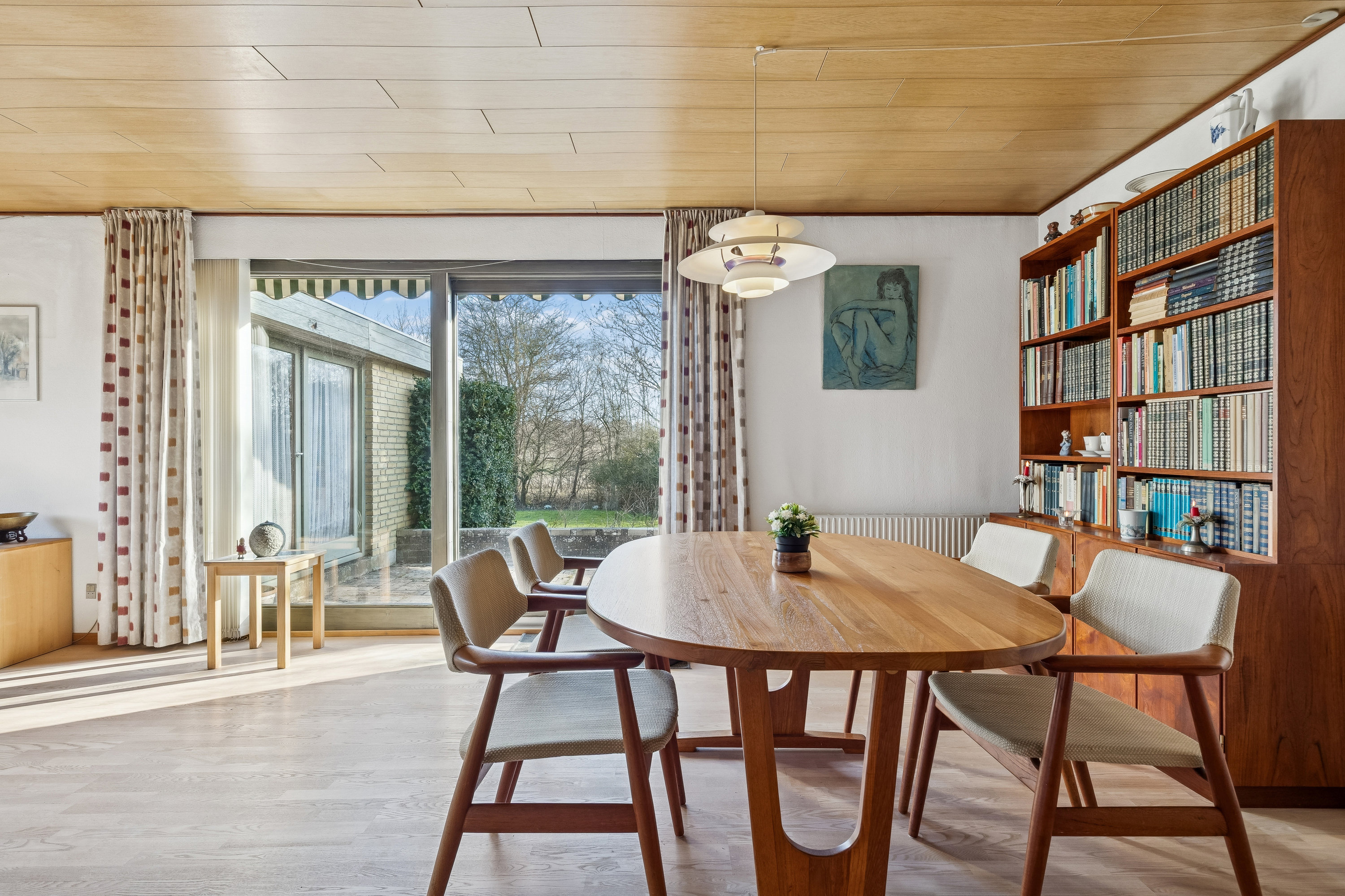 Fremhævet stue billede i fuldskærmstilstand. Billede af Højbuen 2, 4270 Høng