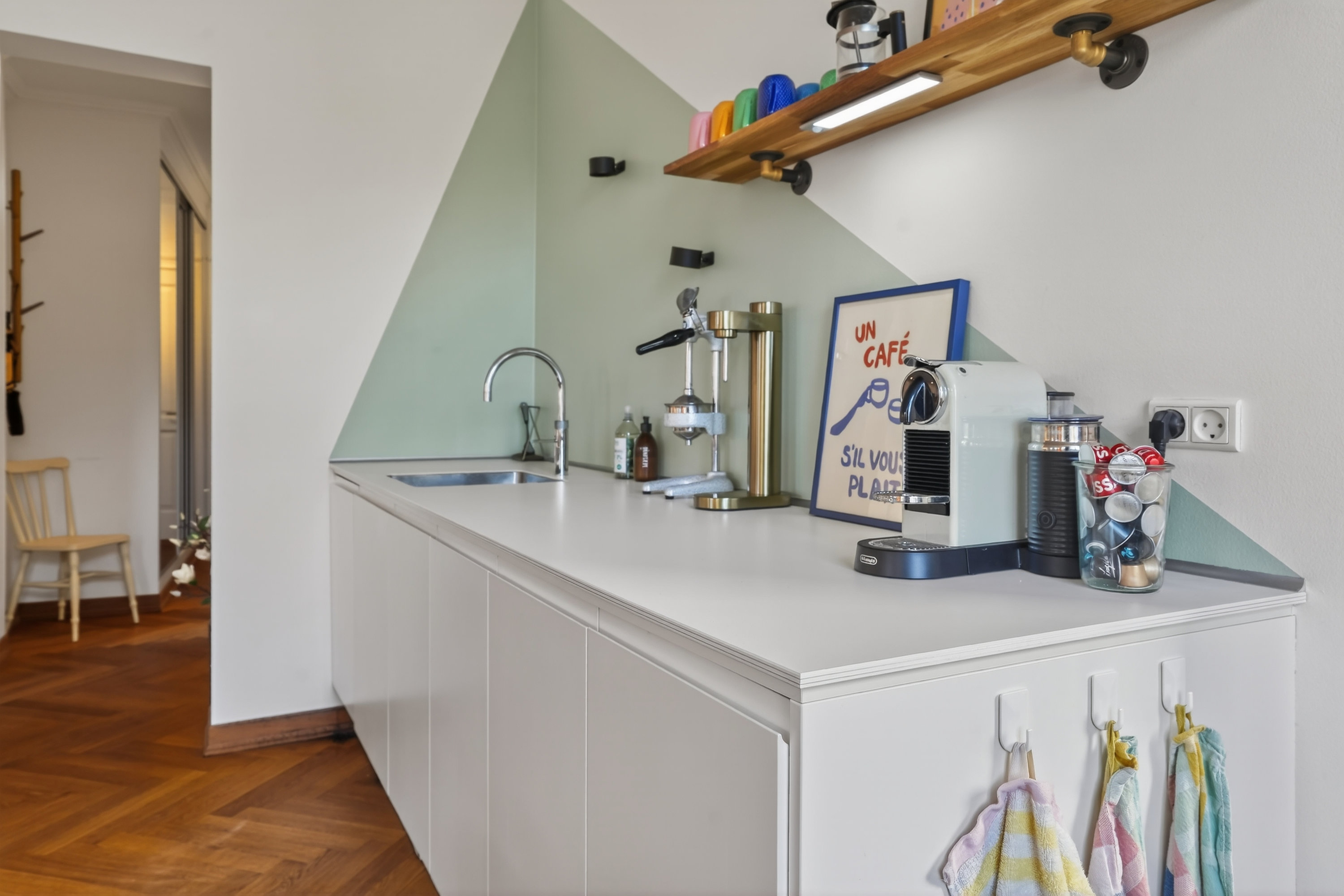 Fremhævet køkken billede i fuldskærmstilstand. Billede af Gyldenstræde 5, 1. th., 3000 Helsingør