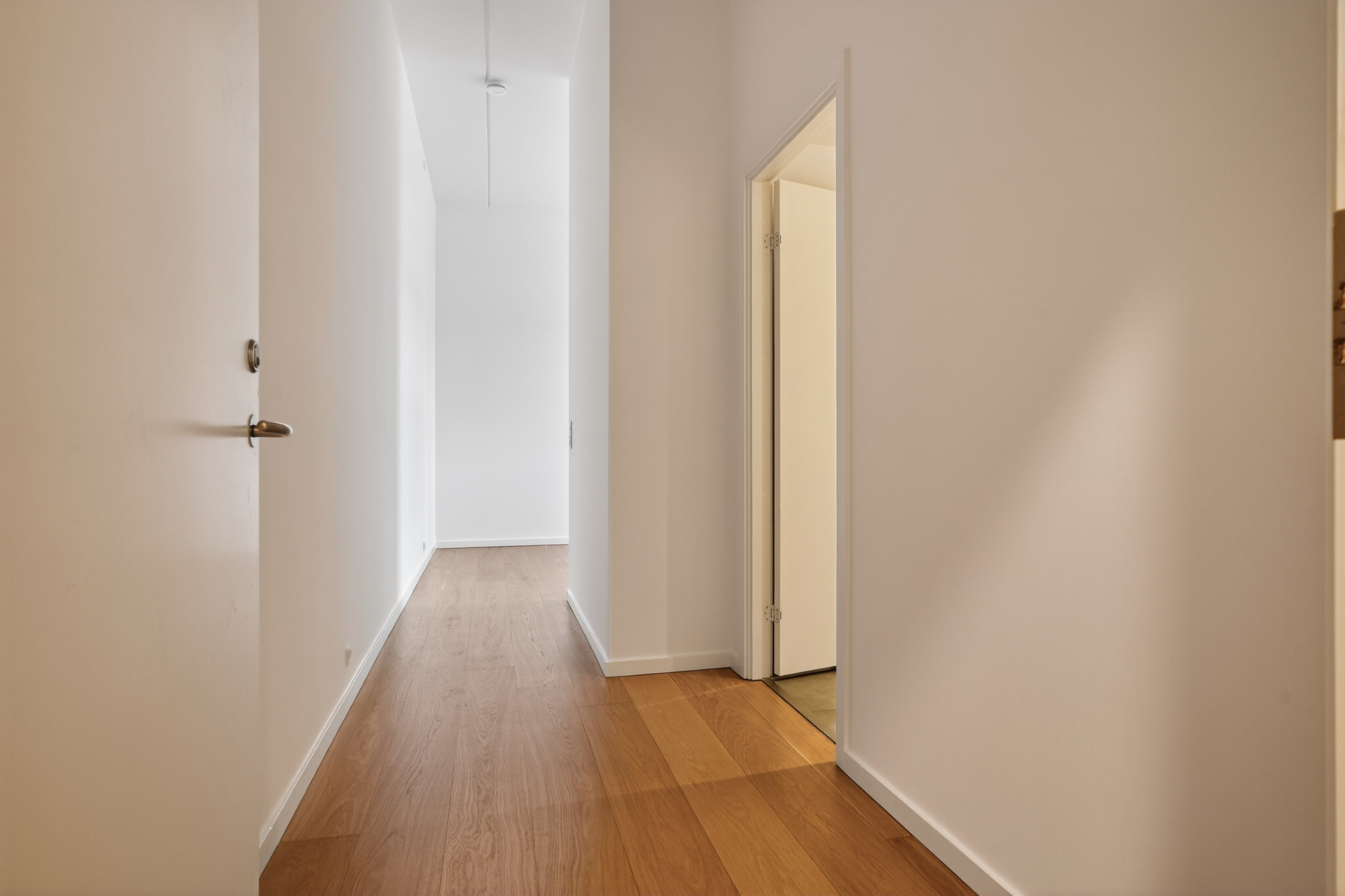 Fremhævet entré billede i fuldskærmstilstand. Billede af Paradisæblevej 82, st.. 1., 2500 Valby