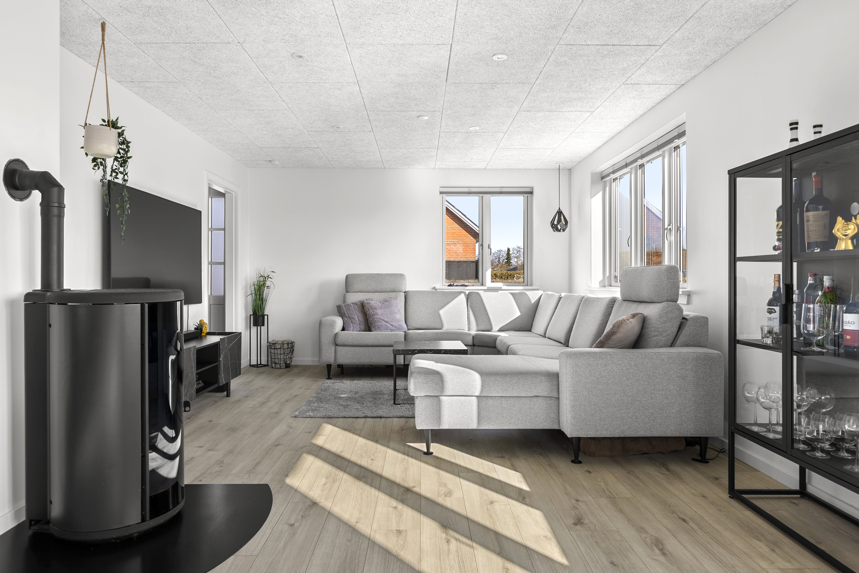 Fremhævet stue billede i fuldskærmstilstand. Billede af Korsbækvej 12, 4281 Gørlev