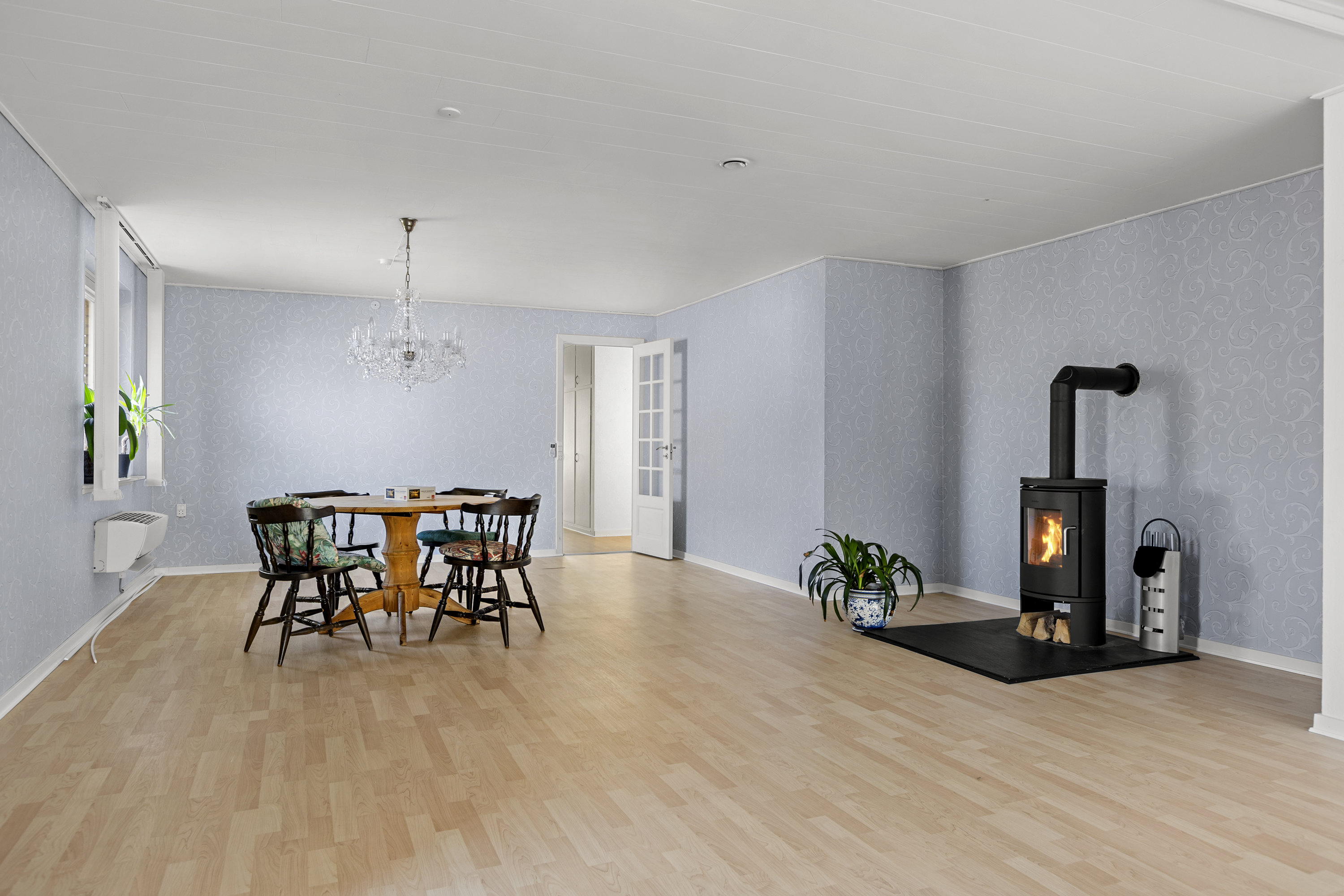 Fremhævet stue billede i fuldskærmstilstand. Billede af Solskrænten 2, 4400 Kalundborg