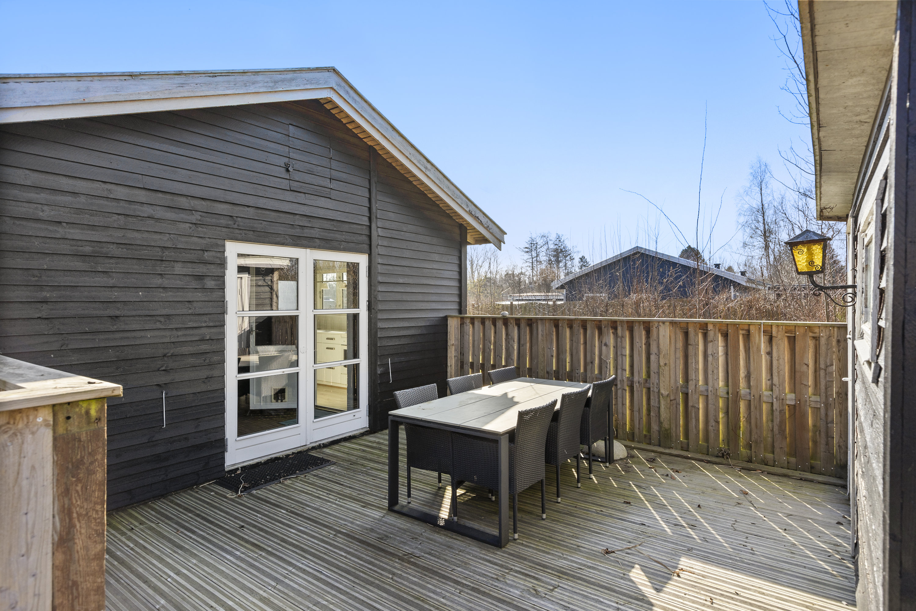 Fremhævet terrasse billede i fuldskærmstilstand. Billede af Skovvænget 35, 4400 Kalundborg