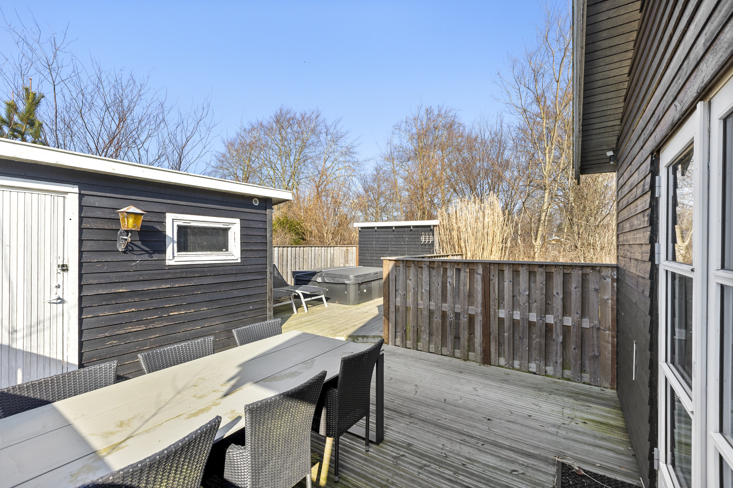 Fremhævet terrasse billede i fuldskærmstilstand. Billede af Skovvænget 35, 4400 Kalundborg