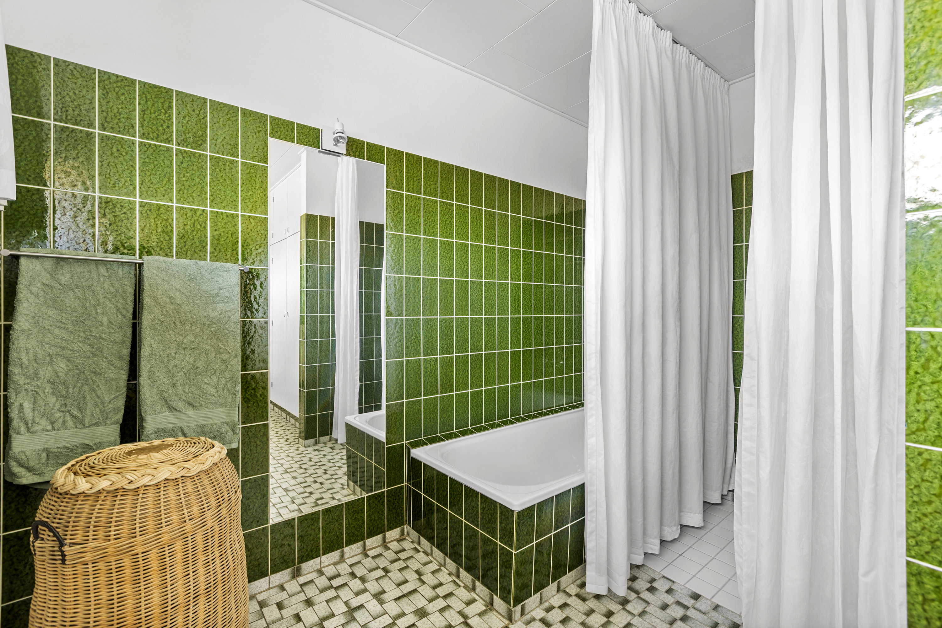 Fremhævet badeværelse billede i fuldskærmstilstand. Billede af Enghavevej 22, 4200 Slagelse