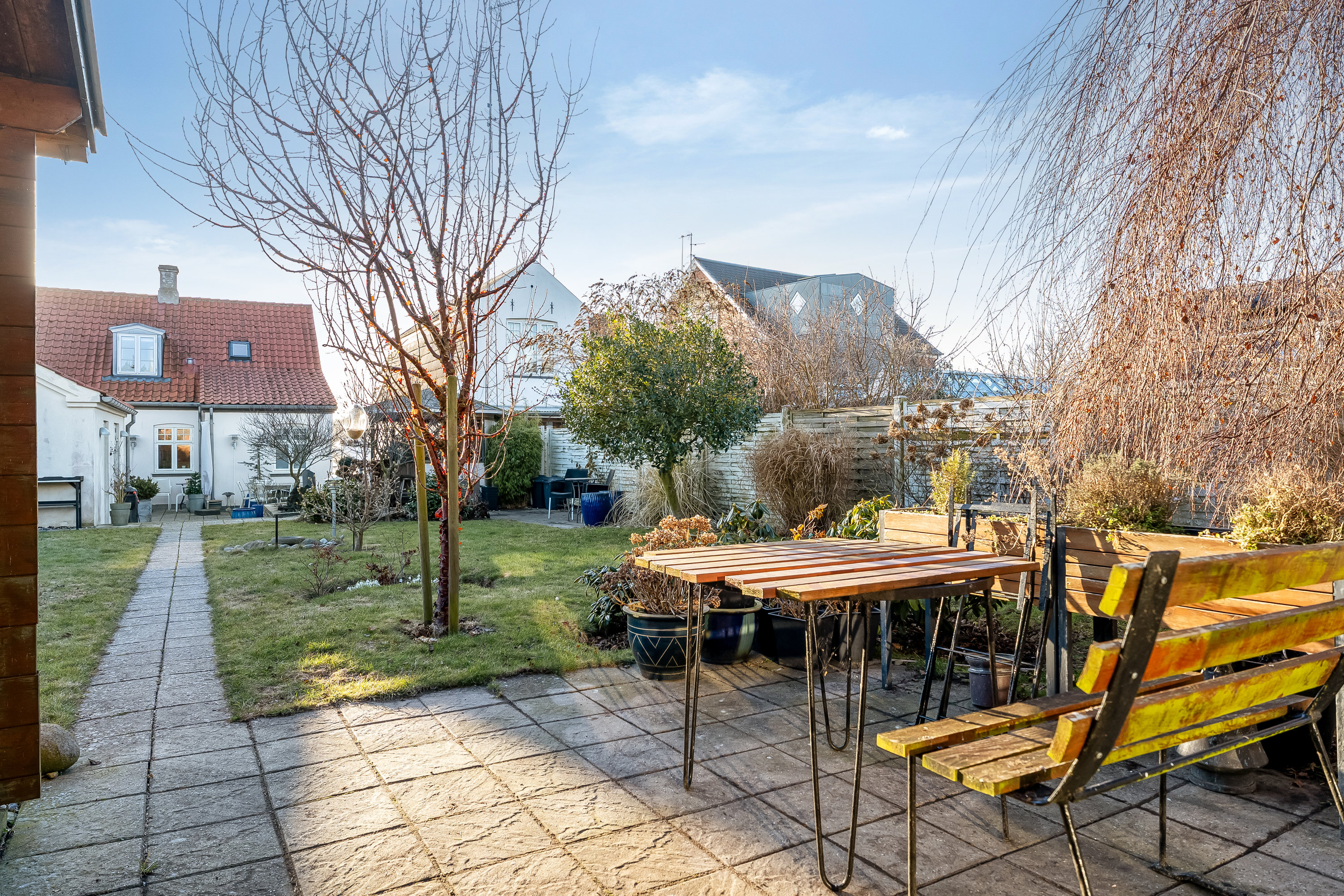 Fremhævet terrasse billede i fuldskærmstilstand. Billede af Strandvejen 77, 4880 Nysted