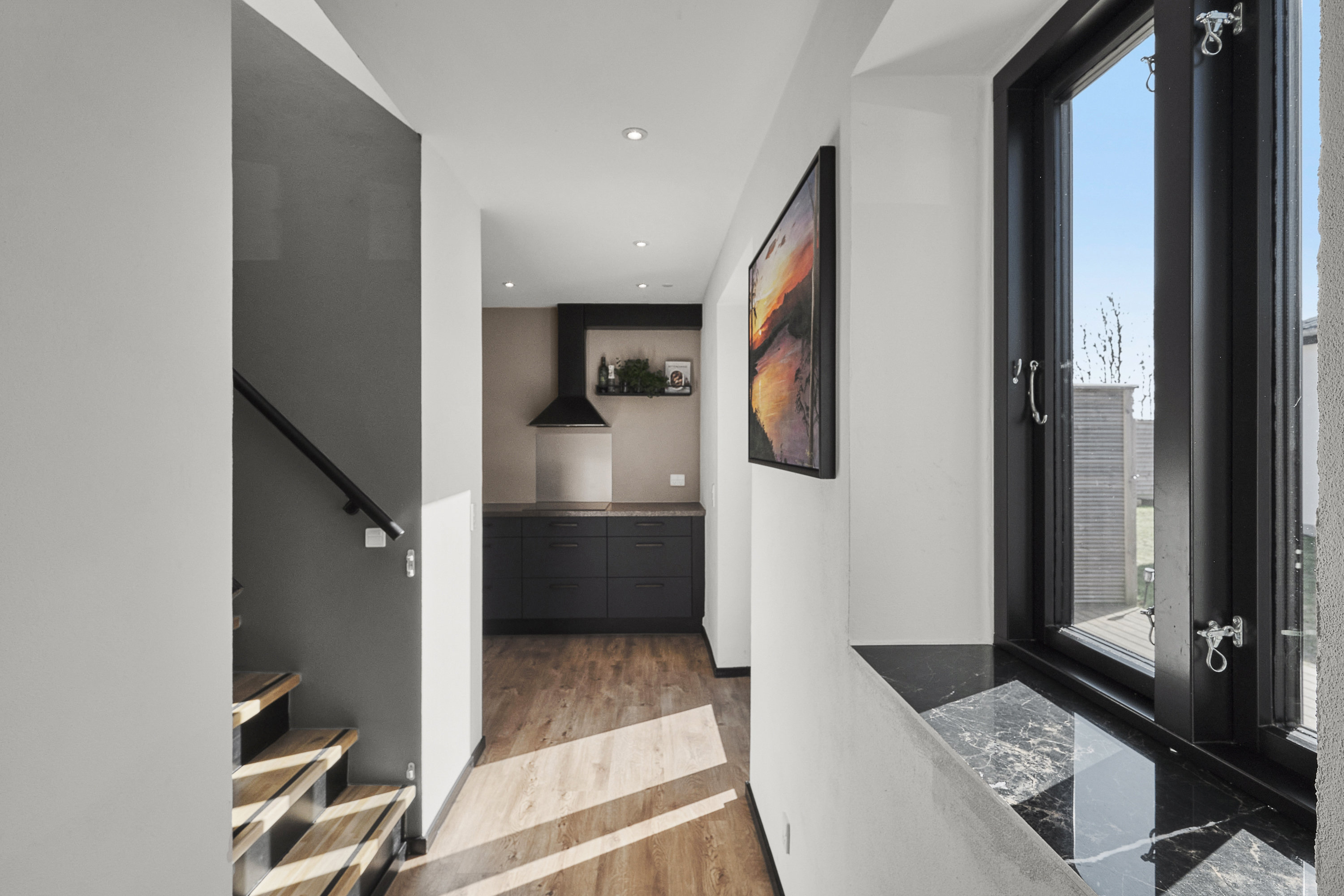 Fremhævet gang billede i fuldskærmstilstand. Billede af Nedergårdsvej 35, Skejby, 8200 Aarhus N