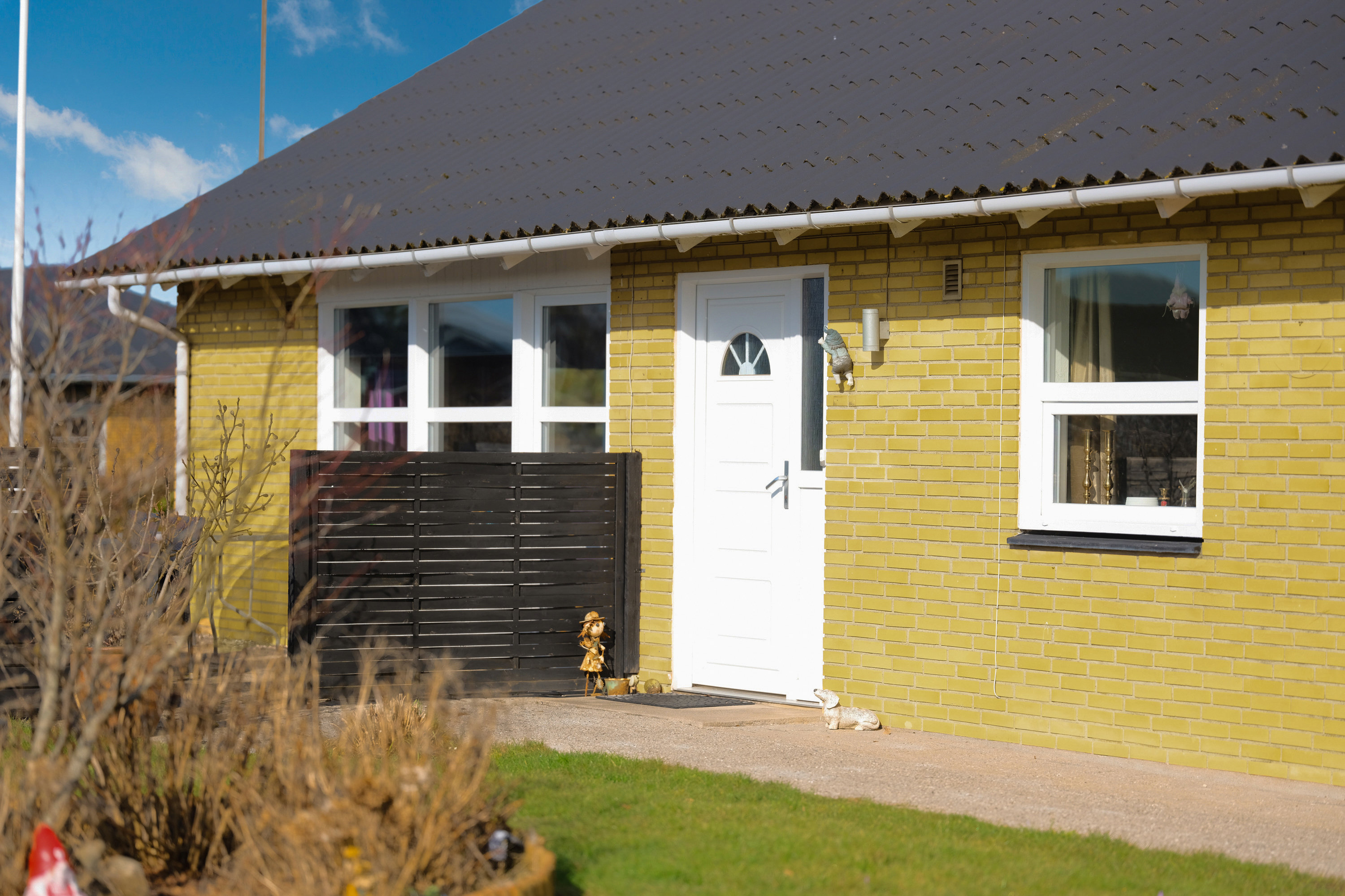 Fremhævet facade billede i fuldskærmstilstand. Billede af Postmosevej 60, 5500 Middelfart