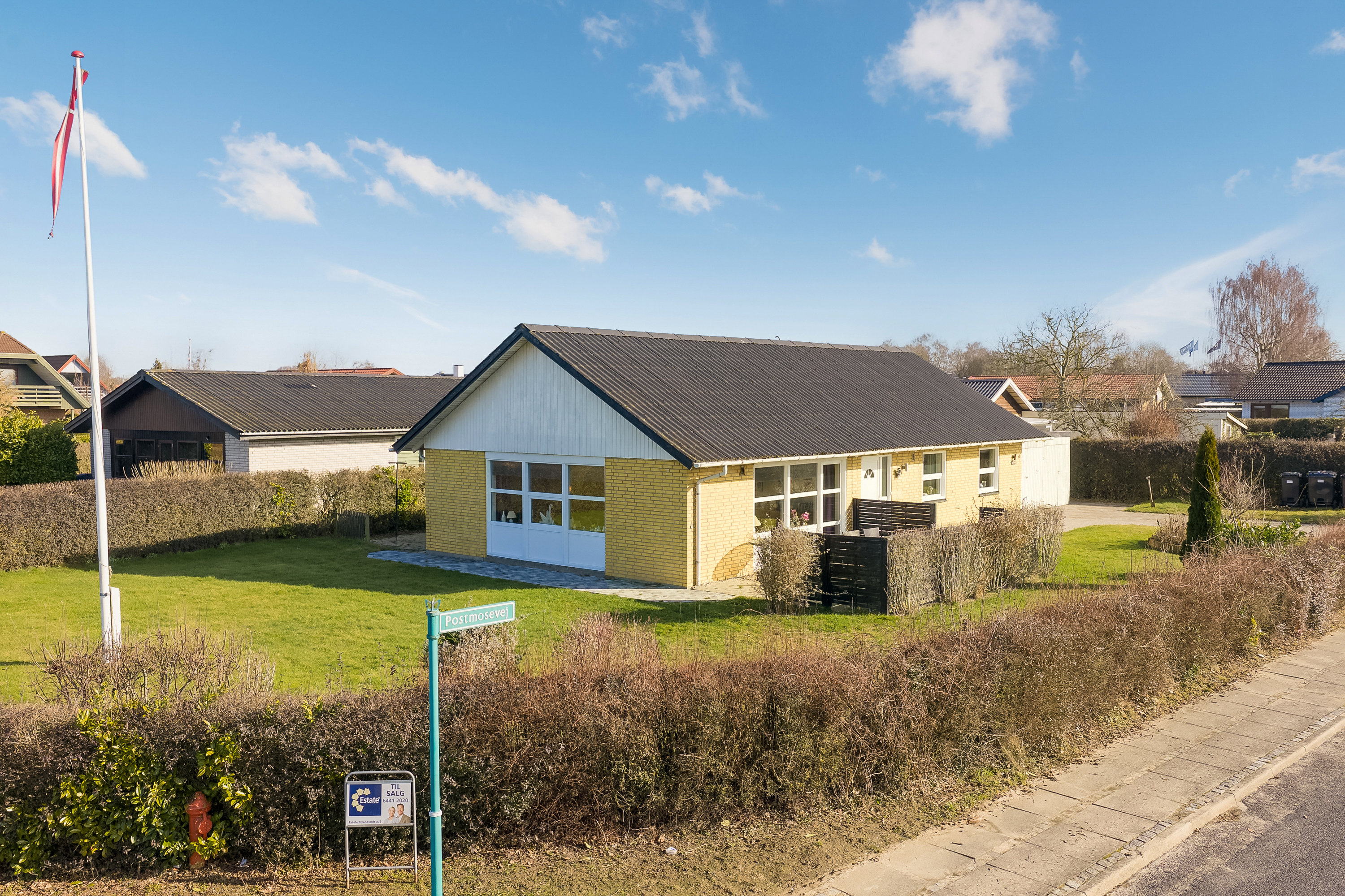 Fremhævet facade billede i fuldskærmstilstand. Billede af Postmosevej 60, 5500 Middelfart