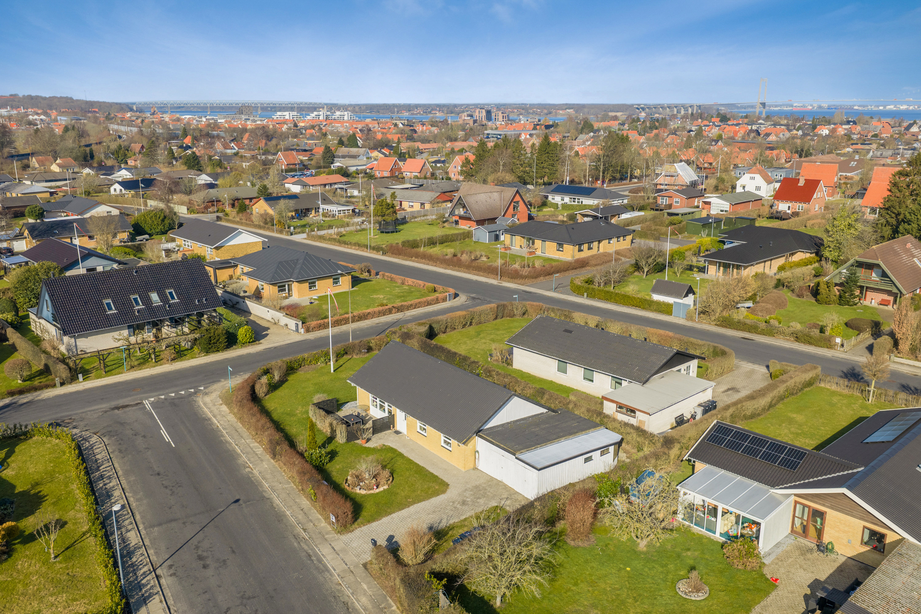 Fremhævet luftfoto billede i fuldskærmstilstand. Billede af Postmosevej 60, 5500 Middelfart