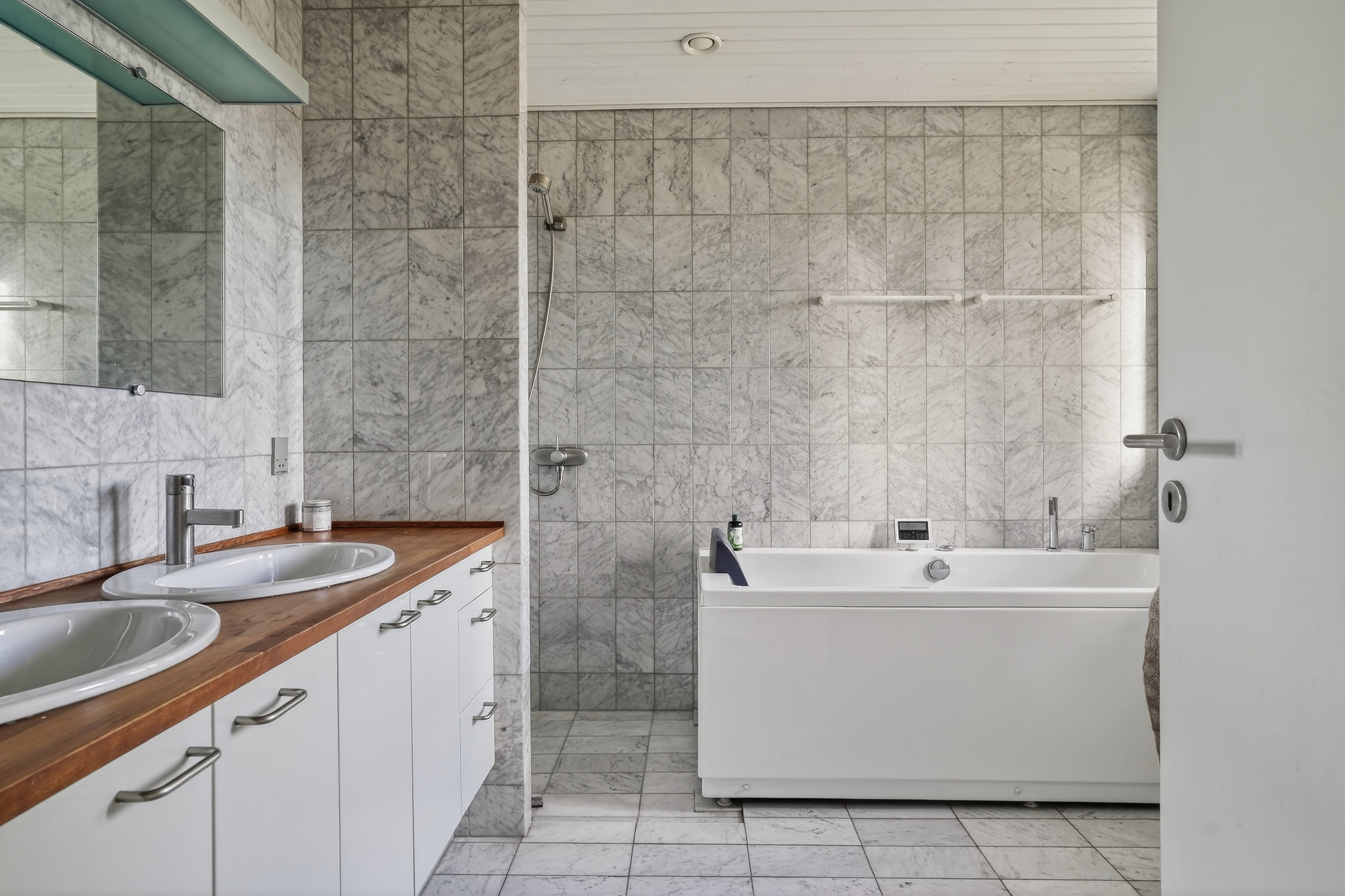 Fremhævet badeværelse billede i fuldskærmstilstand. Billede af Smedievej 75, 3400 Hillerød