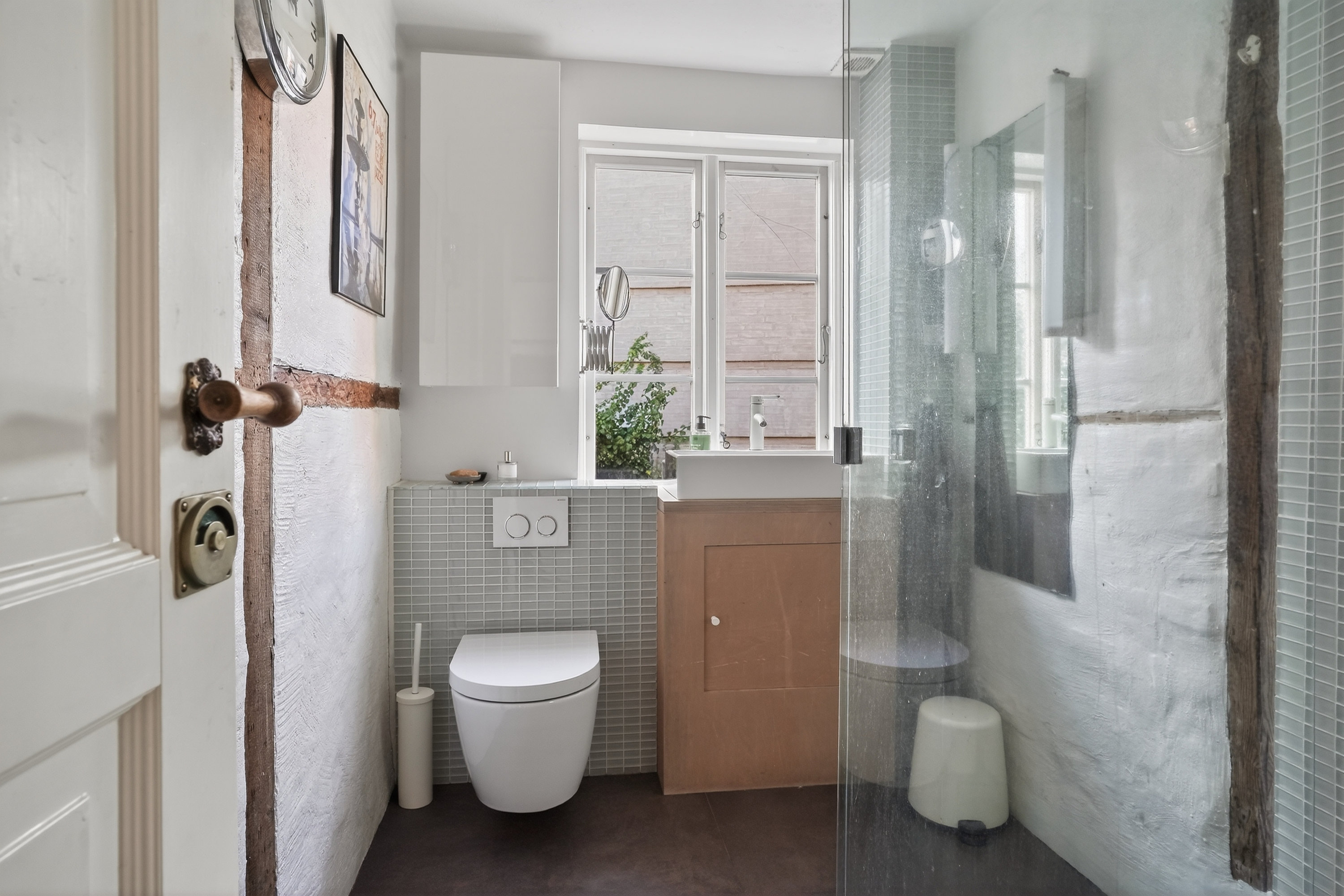 Fremhævet badeværelse billede i fuldskærmstilstand. Billede af Munkegade 10B, 3000 Helsingør