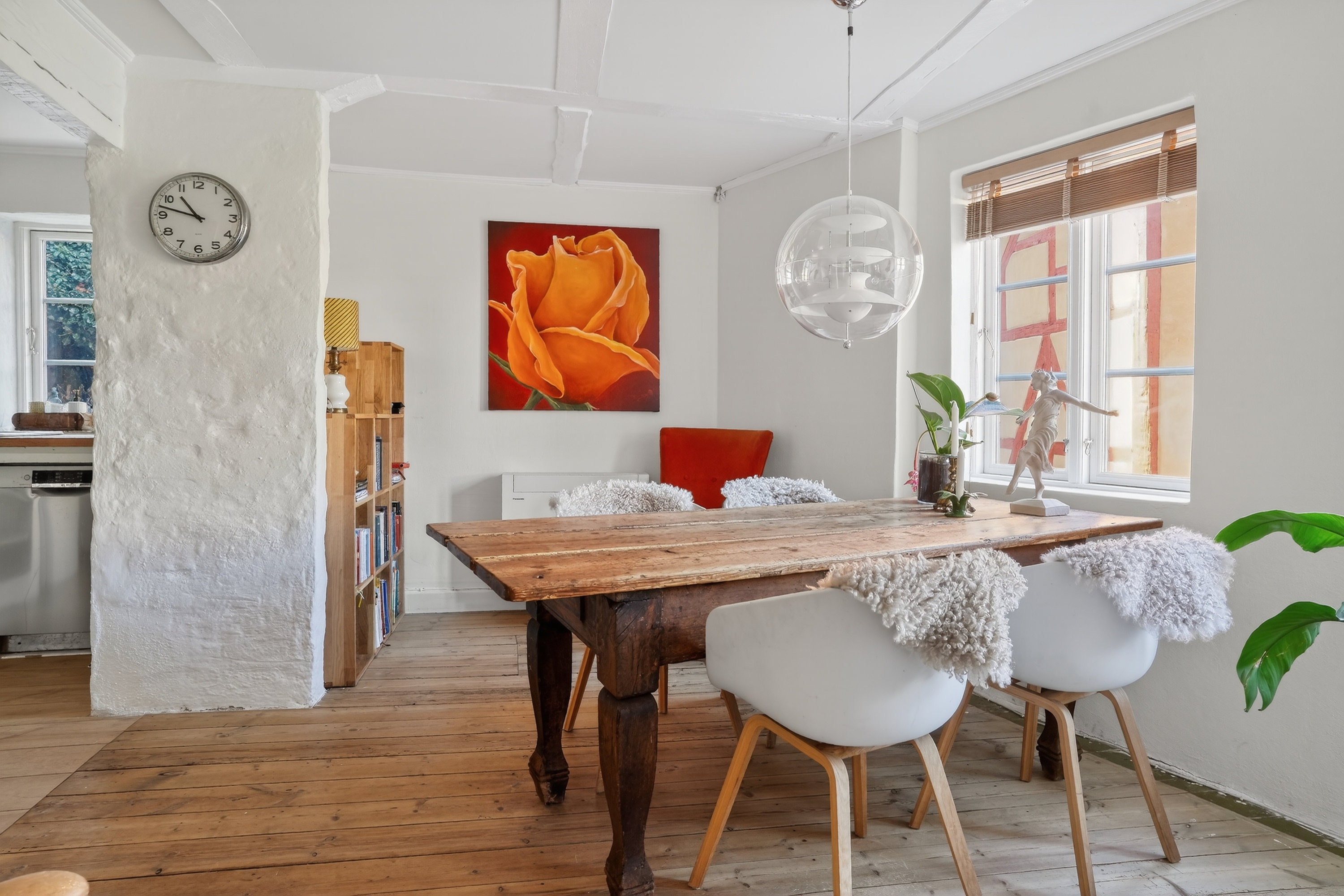 Fremhævet spisestue billede i fuldskærmstilstand. Billede af Munkegade 10A, 3000 Helsingør