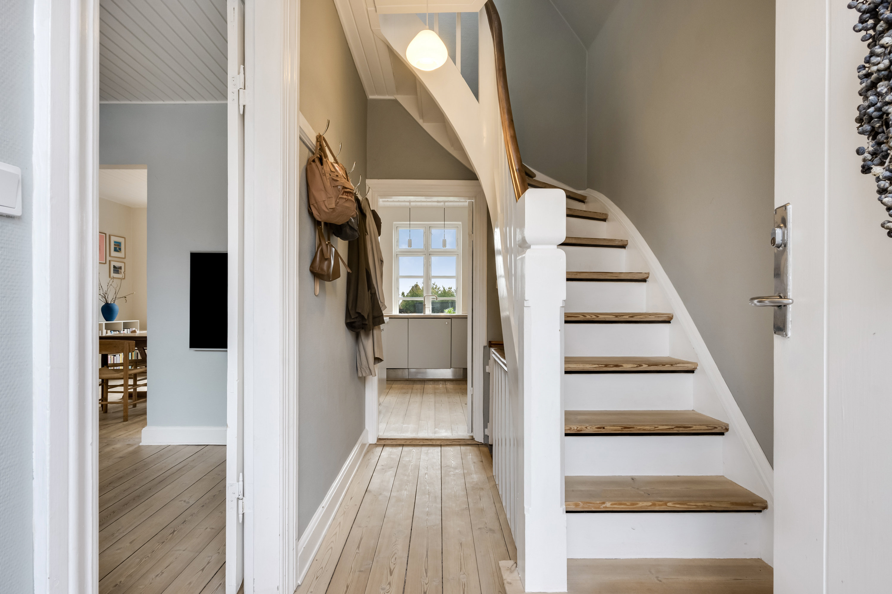 Fremhævet entré billede i fuldskærmstilstand. Billede af Egevej 5, 5500 Middelfart