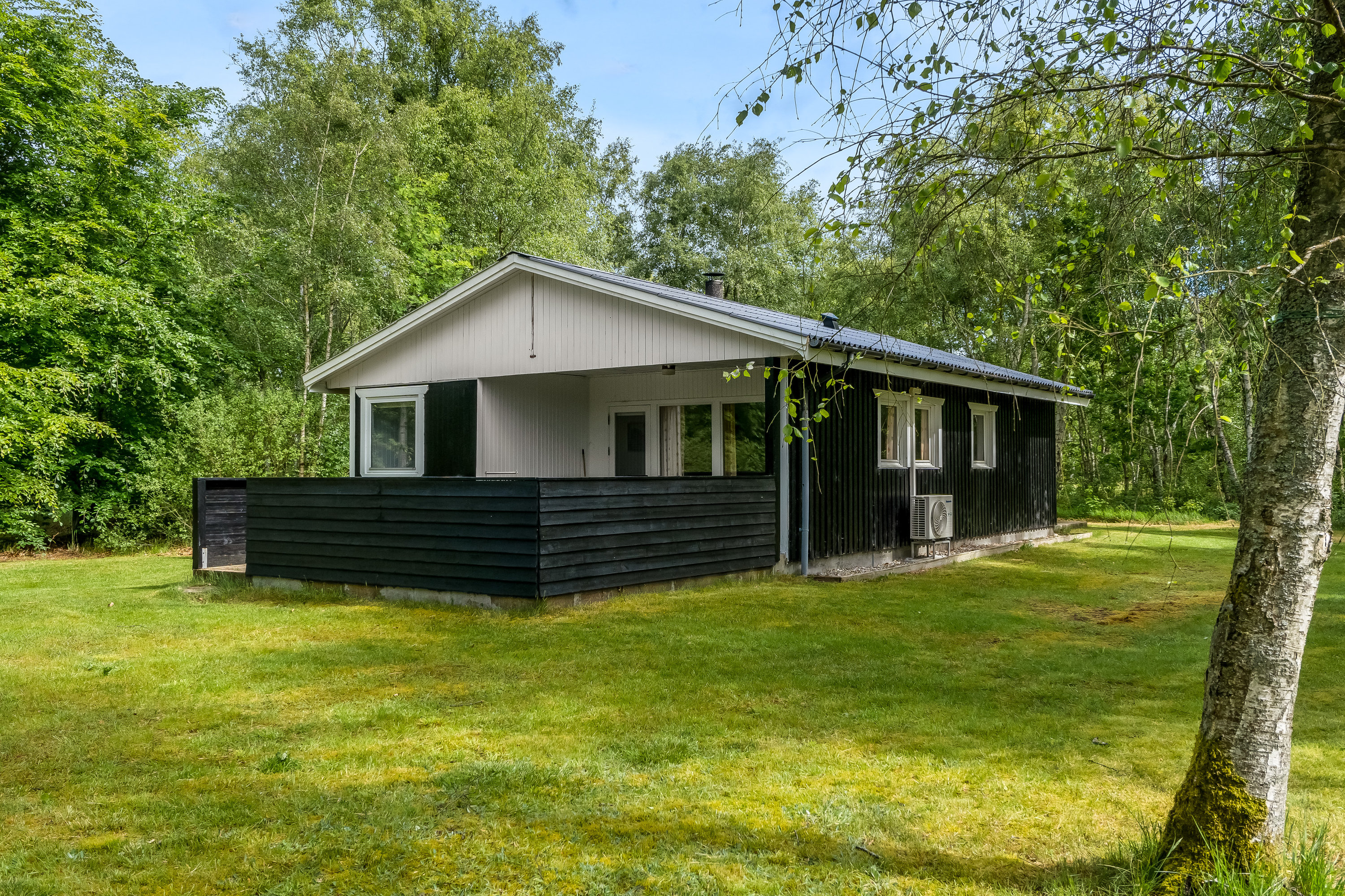 Miniaturebillede 1: . Billede af Gravens Jolle 1, 9940 Læsø