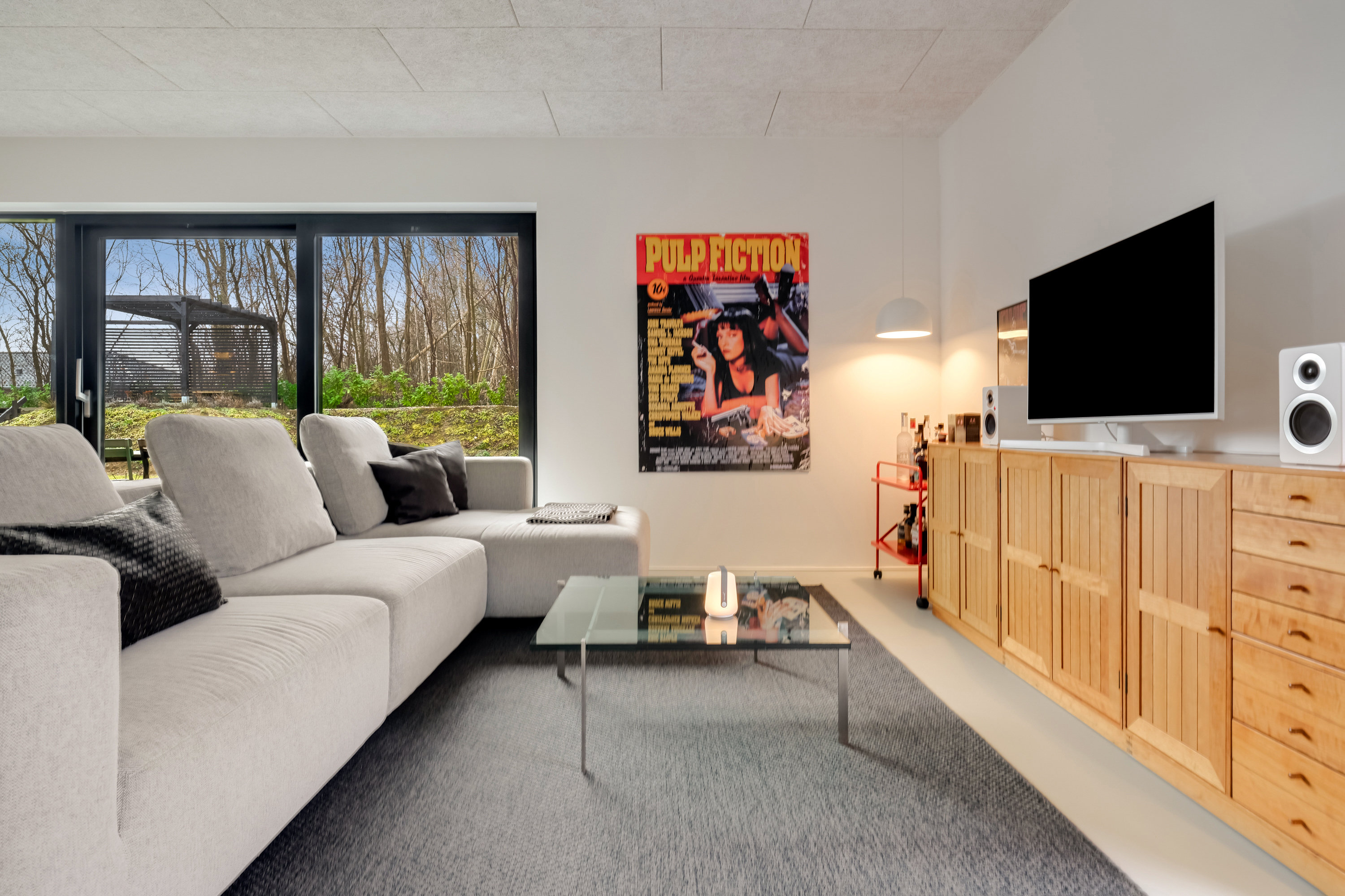 Fremhævet stue billede i fuldskærmstilstand. Billede af Sofiendalvej 54, Strib, 5500 Middelfart