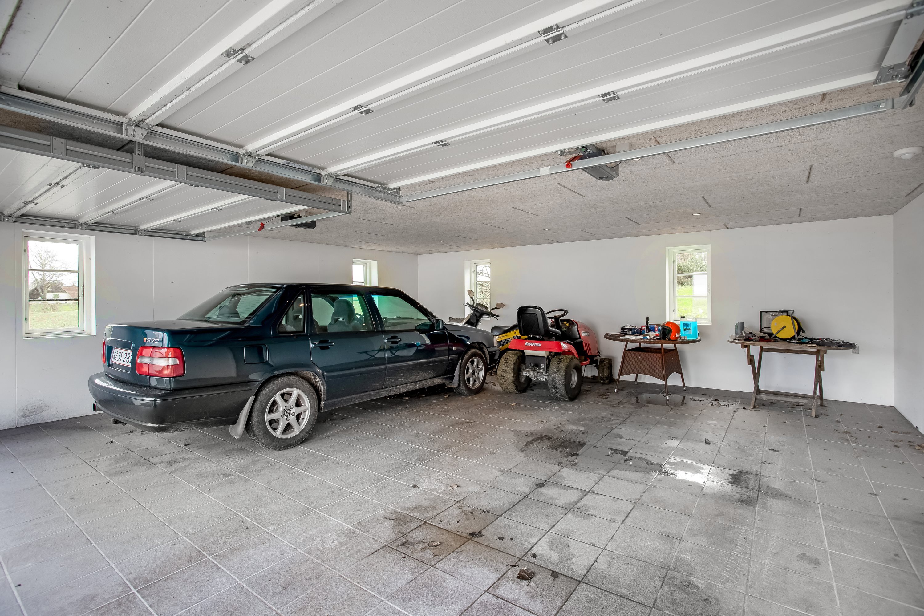 Fremhævet garage billede i fuldskærmstilstand. Billede af Skjoldnæsvej 1, 5985 Søby Ærø