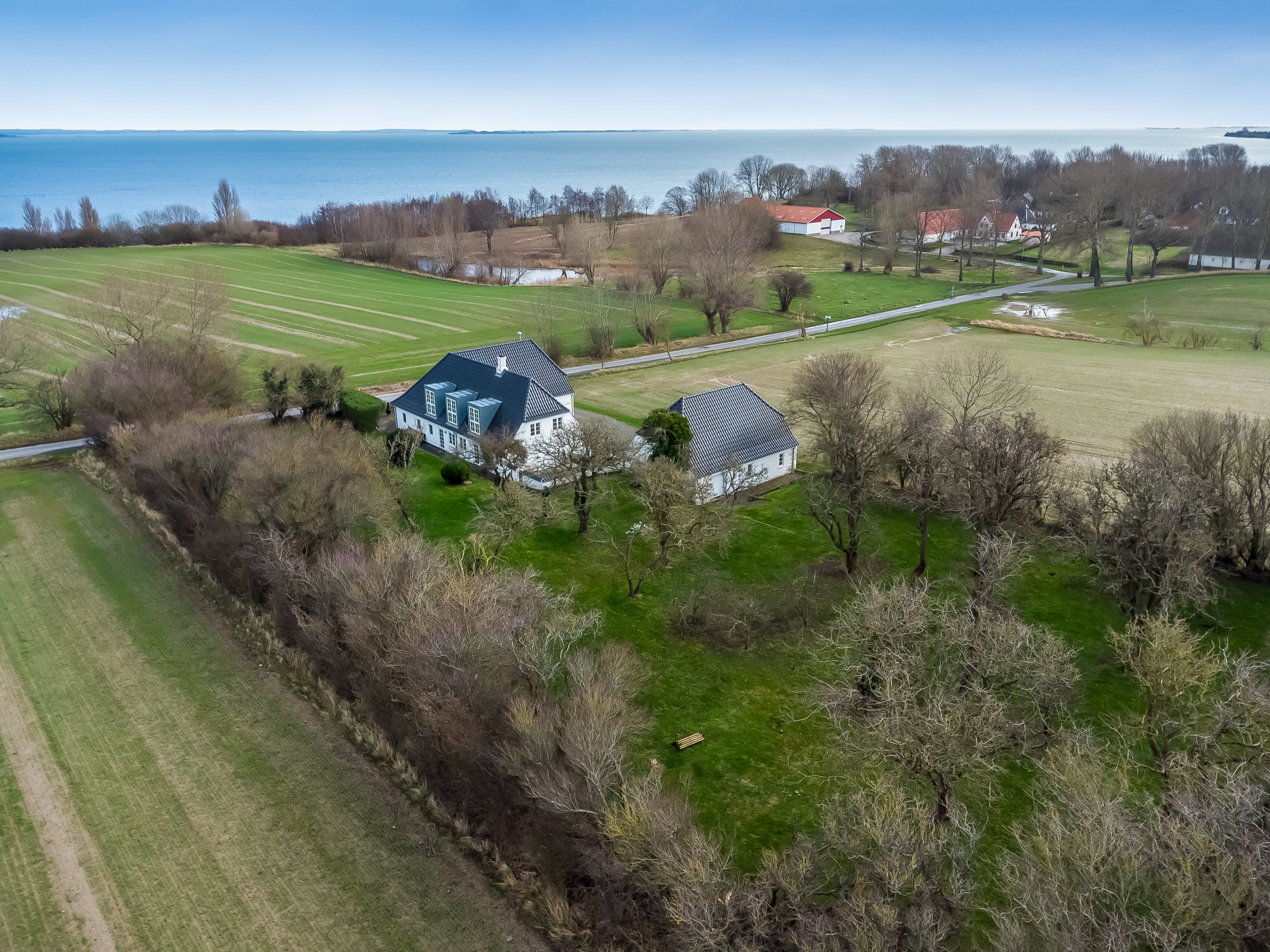 Fremhævet ejendommen billede i fuldskærmstilstand. Billede af Skjoldnæsvej 1, 5985 Søby Ærø