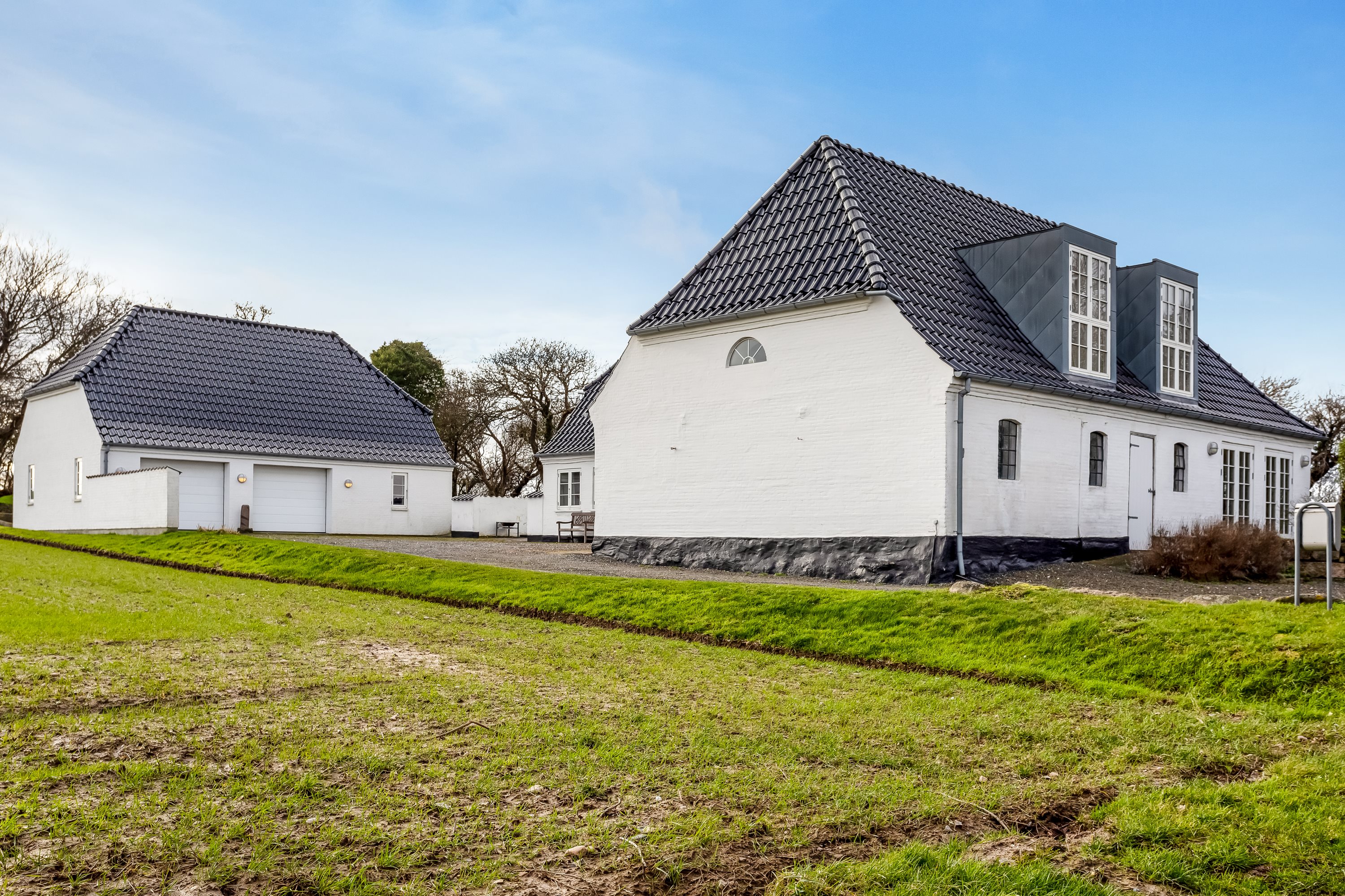 Fremhævet ejendommen billede i fuldskærmstilstand. Billede af Skjoldnæsvej 1, 5985 Søby Ærø