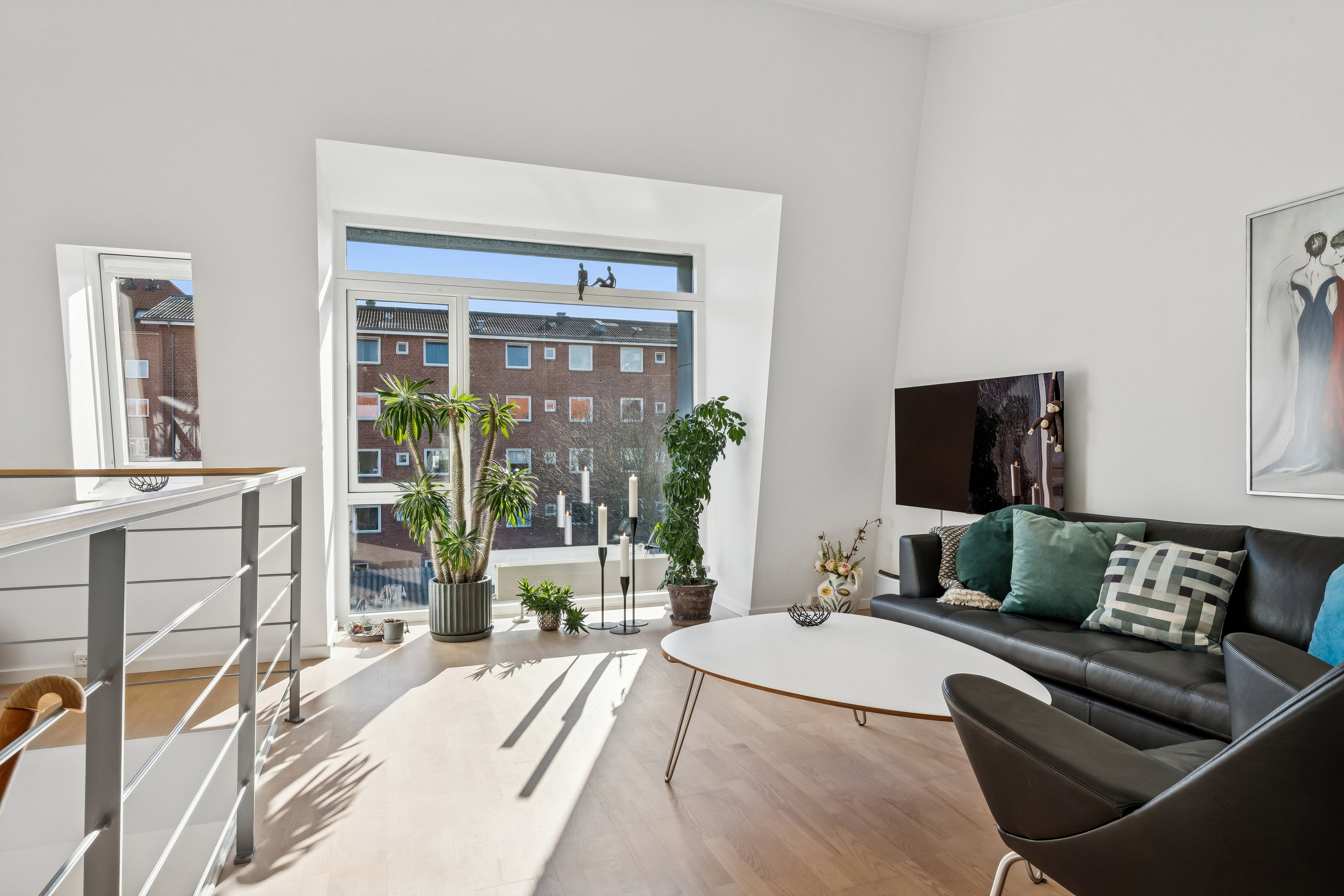 Fremhævet stue billede i fuldskærmstilstand. Billede af Engtoftevej 27A, 1. th., 9000 Aalborg