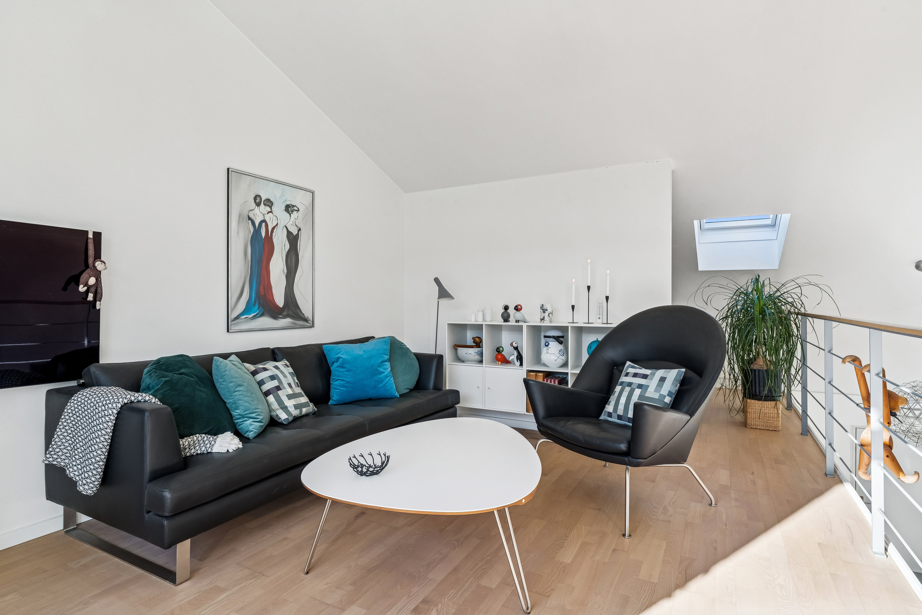 Fremhævet stue billede i fuldskærmstilstand. Billede af Engtoftevej 27A, 1. th., 9000 Aalborg