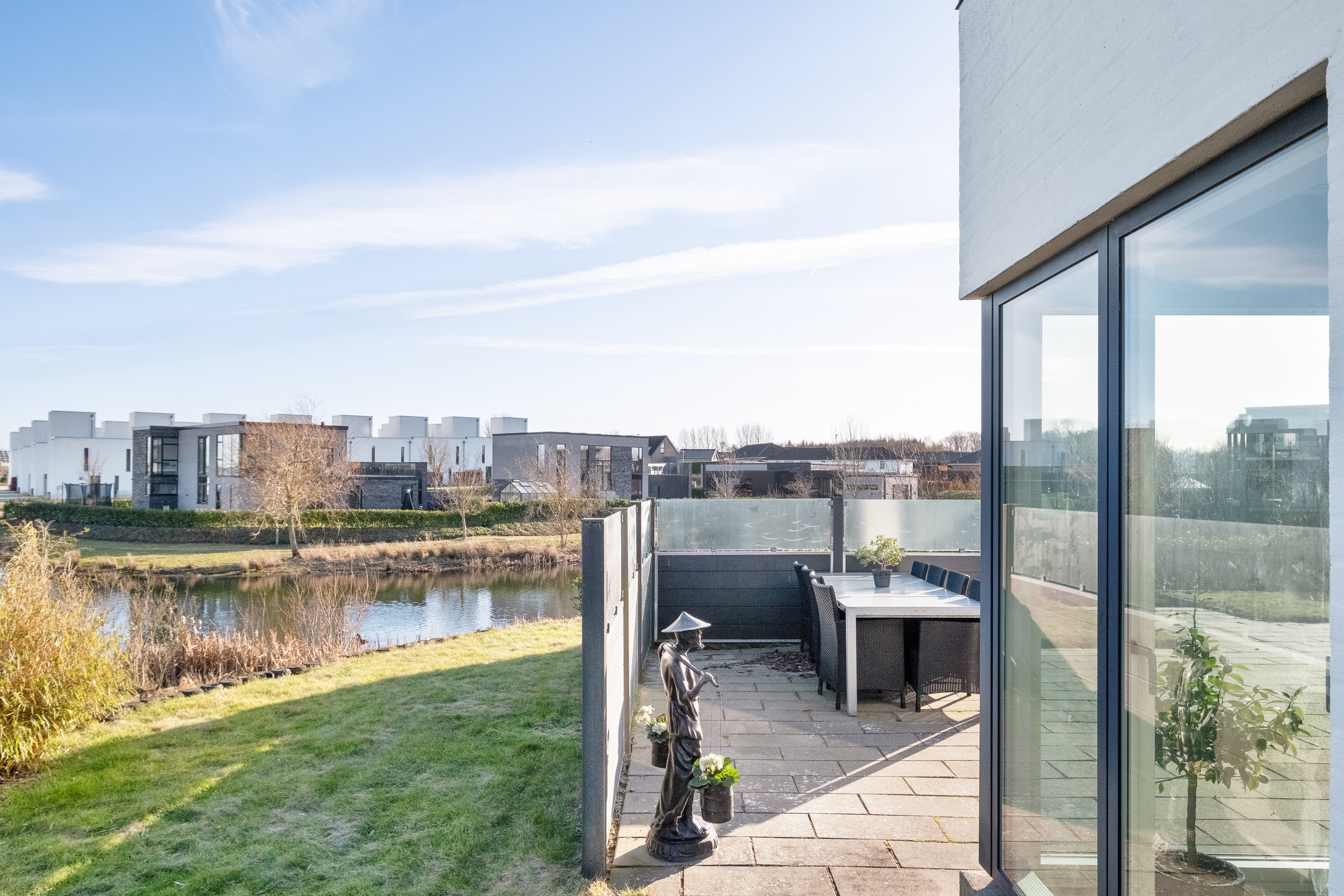 Fremhævet terrasse billede i fuldskærmstilstand. Billede af Hybenhaven 16, 8520 Lystrup