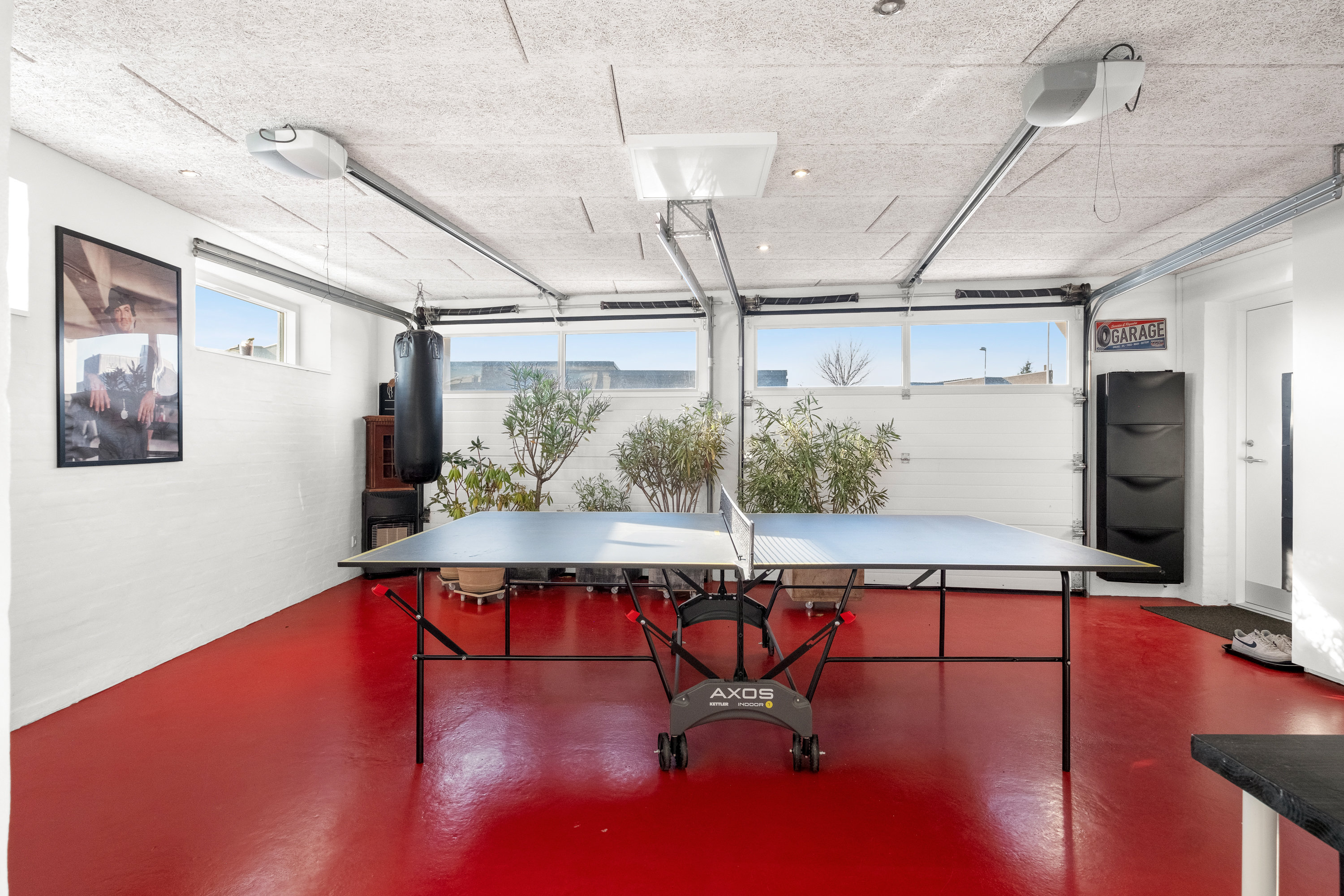 Fremhævet garage billede i fuldskærmstilstand. Billede af Hybenhaven 16, 8520 Lystrup