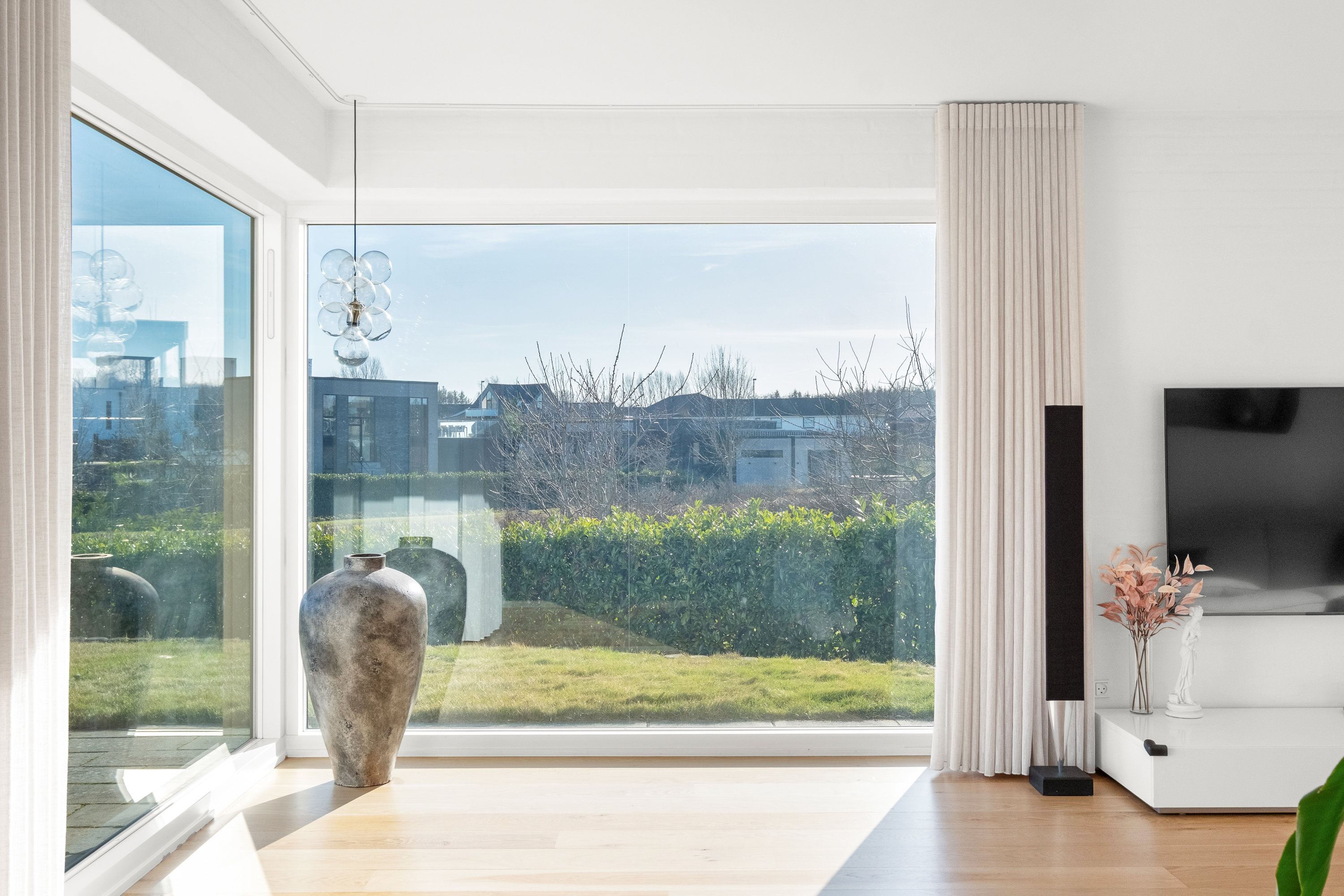 Fremhævet stue billede i fuldskærmstilstand. Billede af Hybenhaven 16, 8520 Lystrup