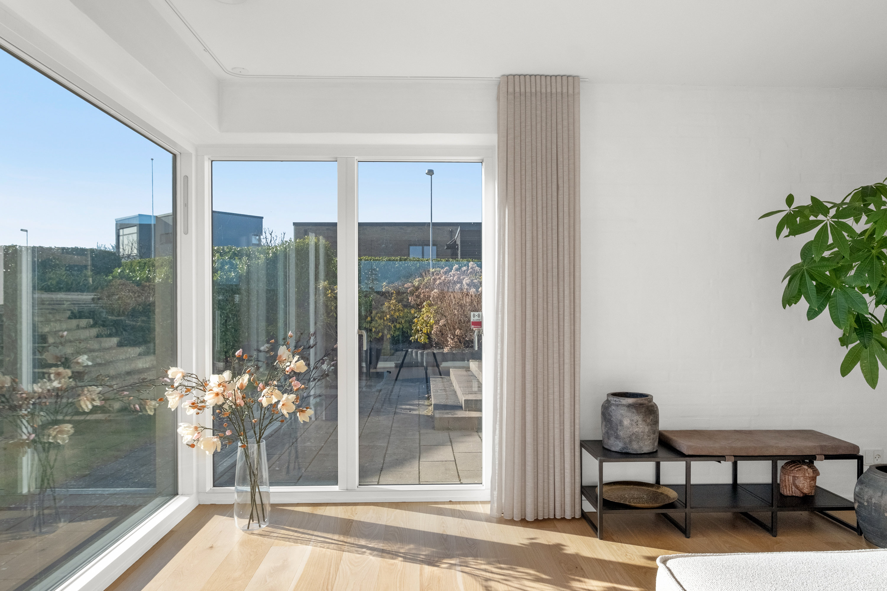 Fremhævet stue billede i fuldskærmstilstand. Billede af Hybenhaven 16, 8520 Lystrup