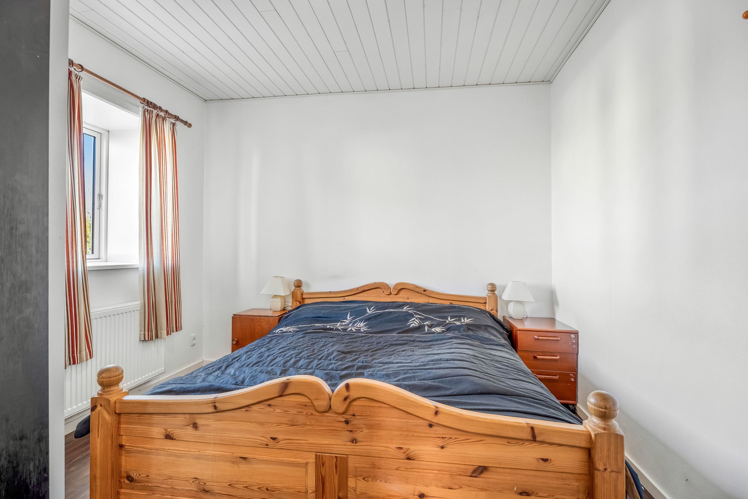 Fremhævet soveværelse billede i fuldskærmstilstand. Billede af Gl Torv 13, 4880 Nysted