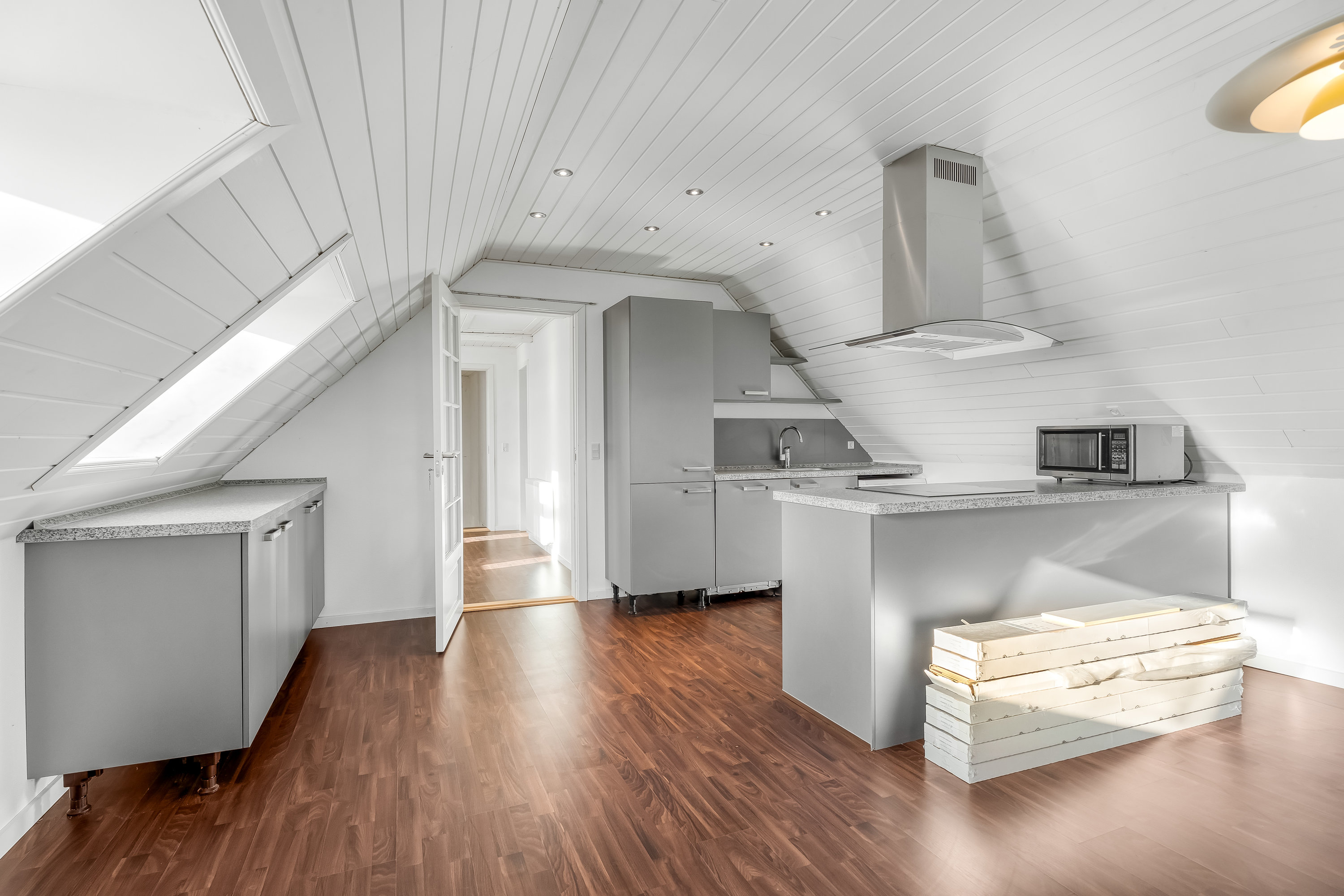 Fremhævet køkken billede i fuldskærmstilstand. Billede af Gl Torv 13, 4880 Nysted